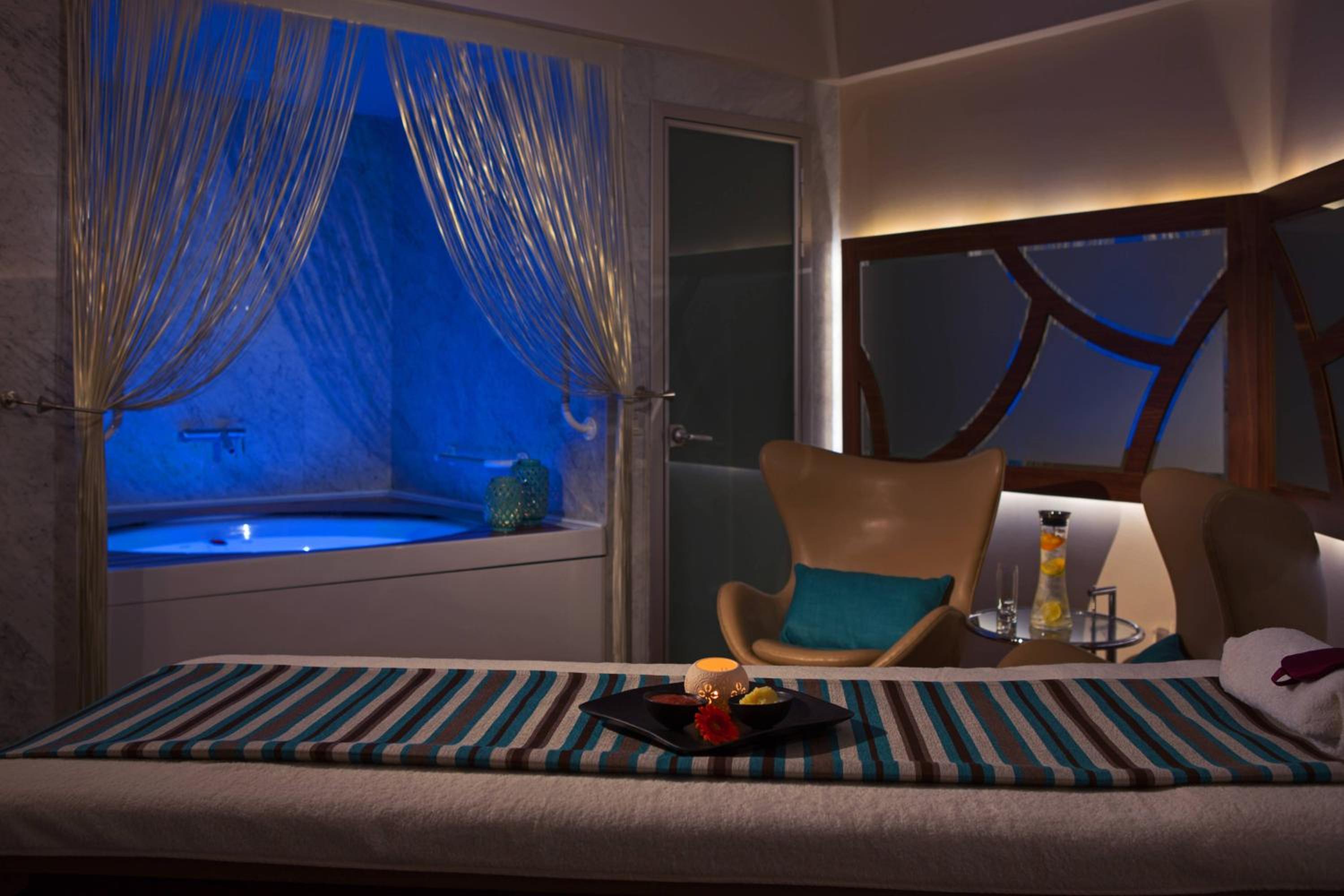 Renaissance İzmir Otel - Image 38