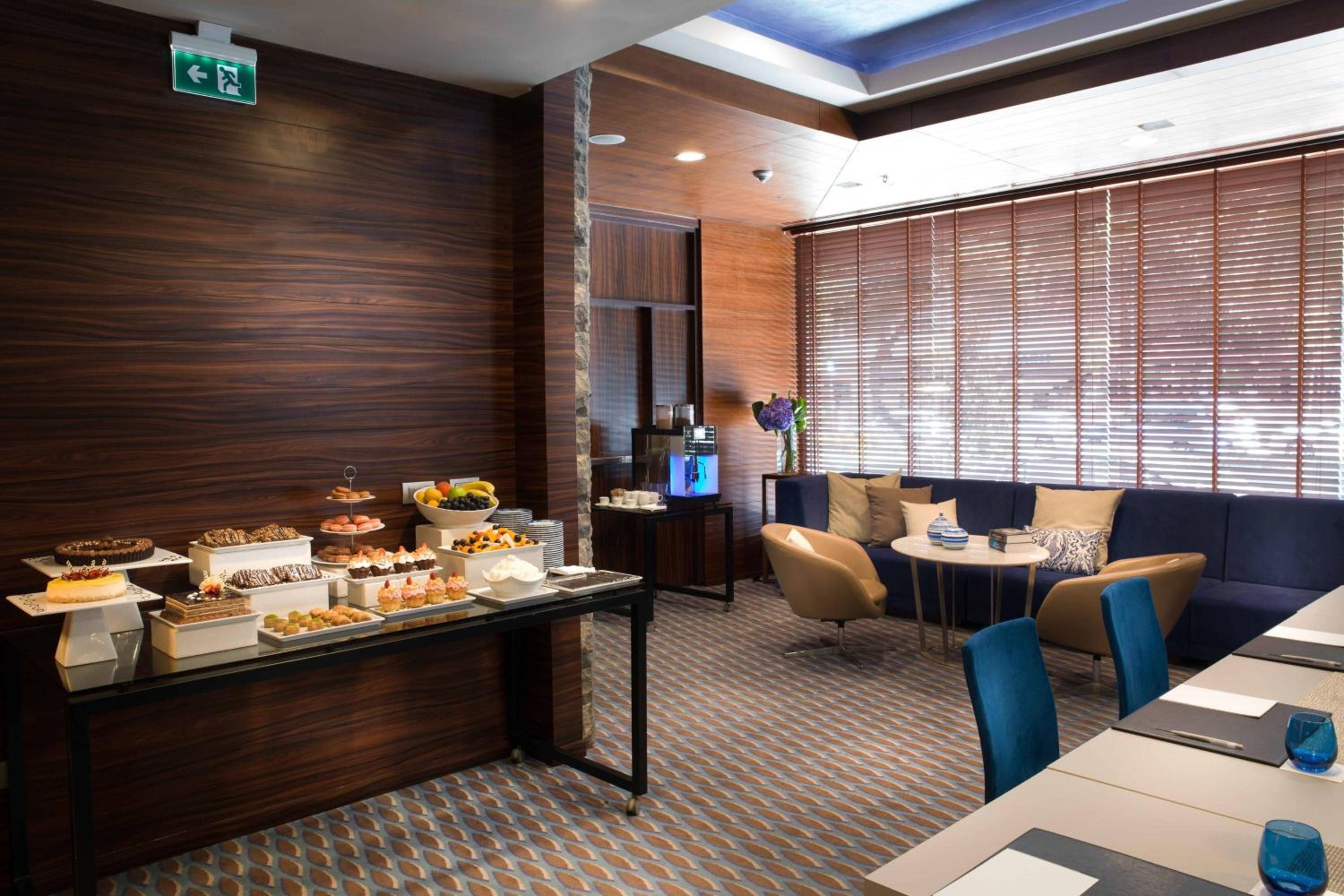 Renaissance İzmir Otel - Image 41