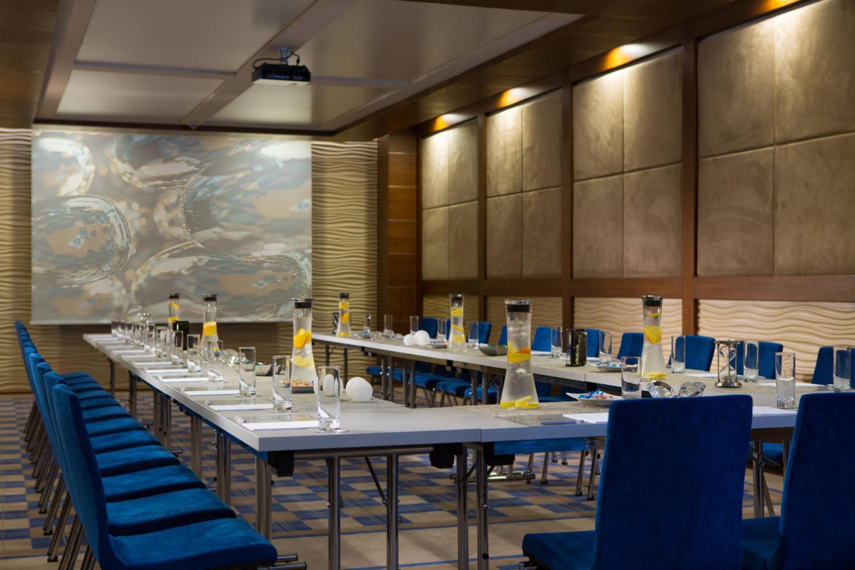 Renaissance İzmir Otel - Image 44