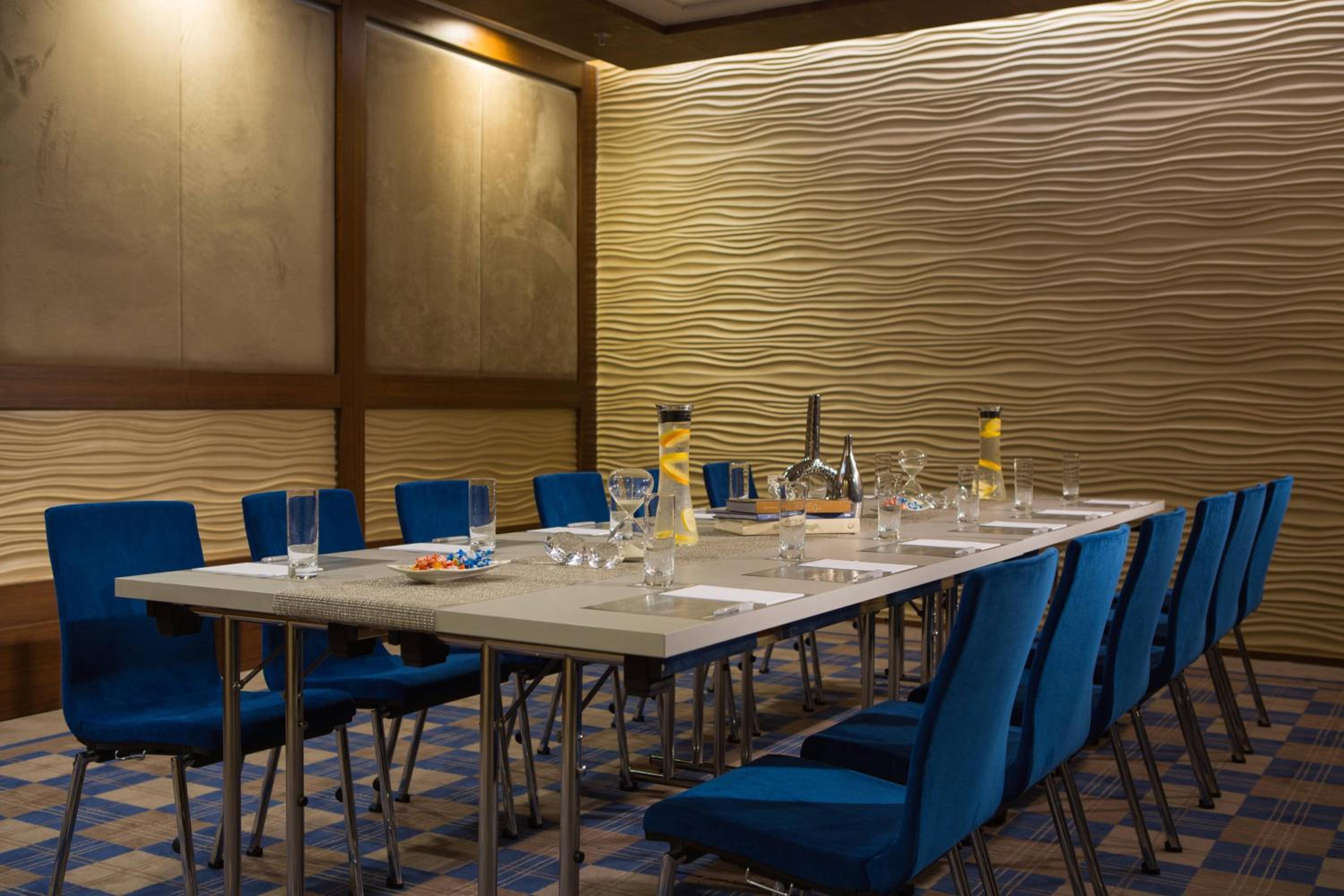 Renaissance İzmir Otel - Image 43