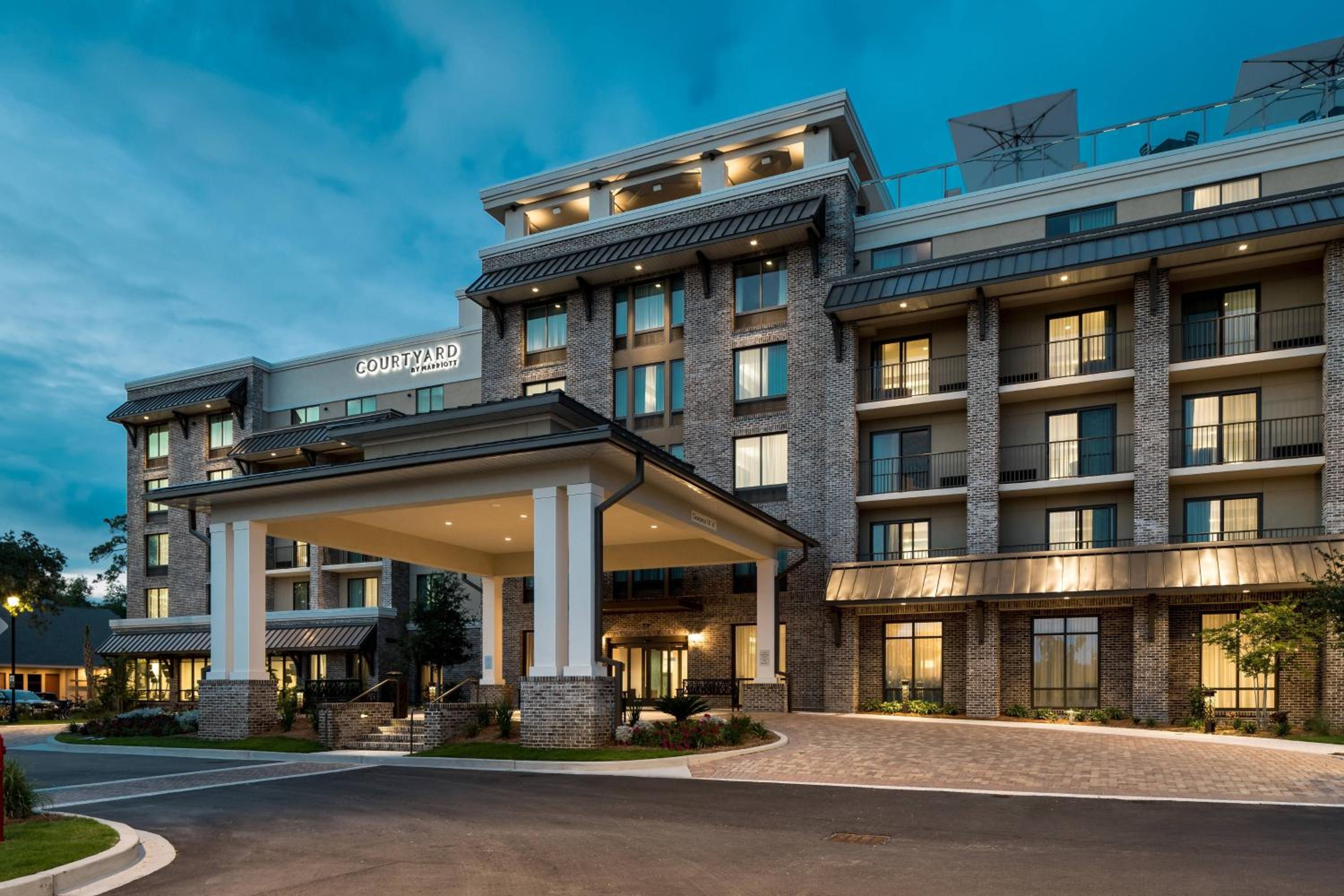 Beaufort Vacations - Courtyard by Marriott Hilton Head Island - Property Image 1