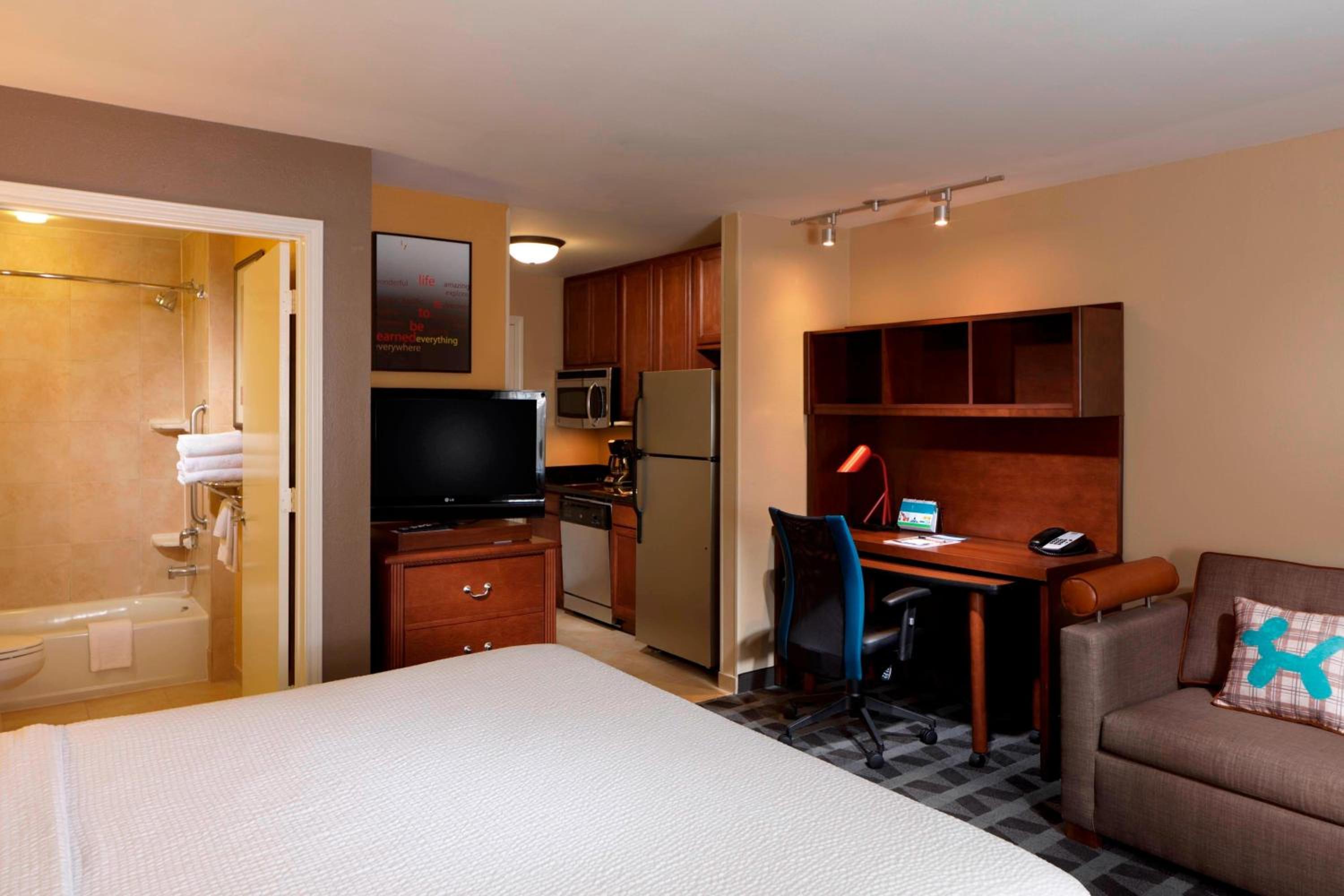 TownePlace Suites Houston North/Shenandoah - Property Image 1