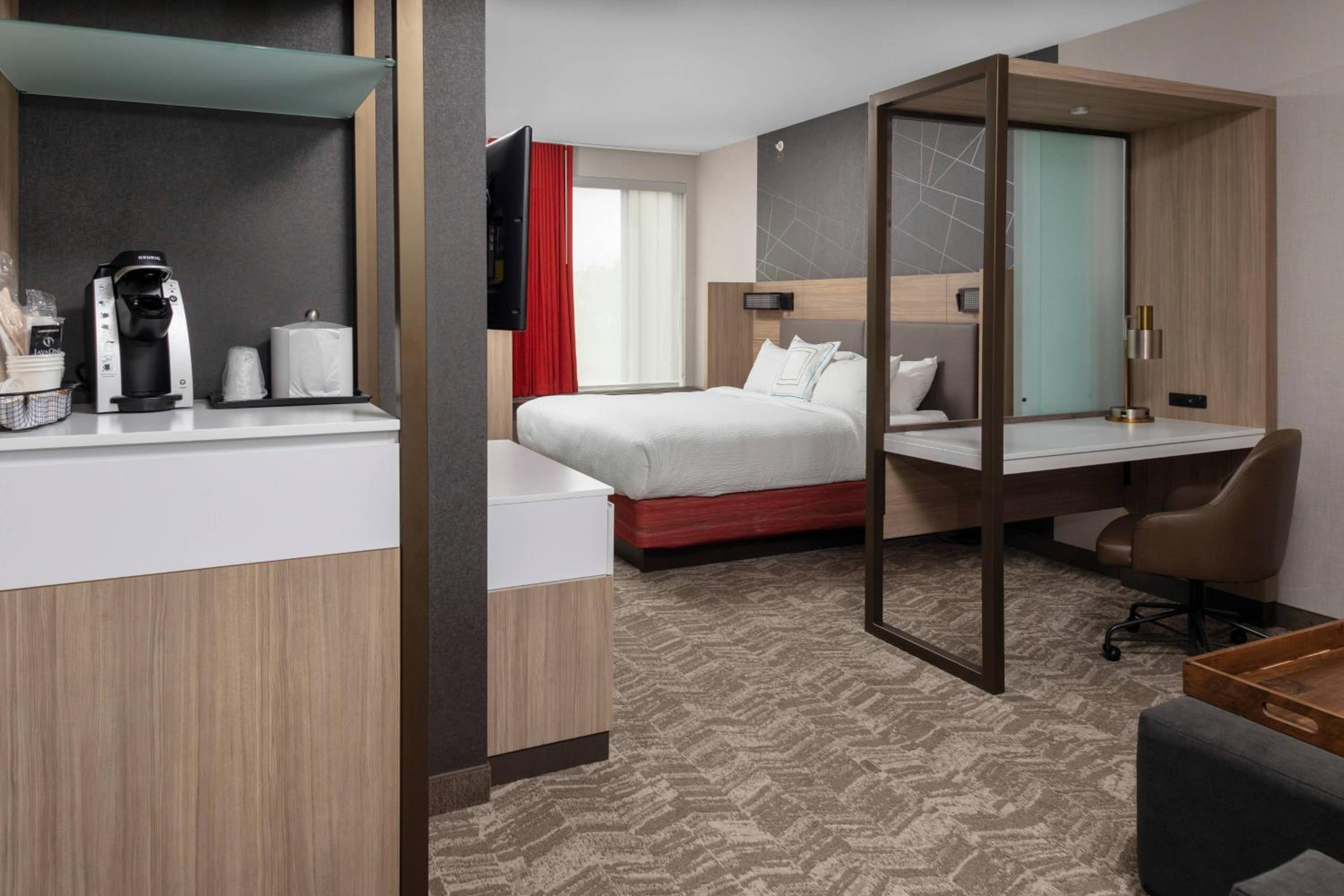 Great Falls Vacations - SpringHill Suites by Marriott Great Falls - Property Image 7