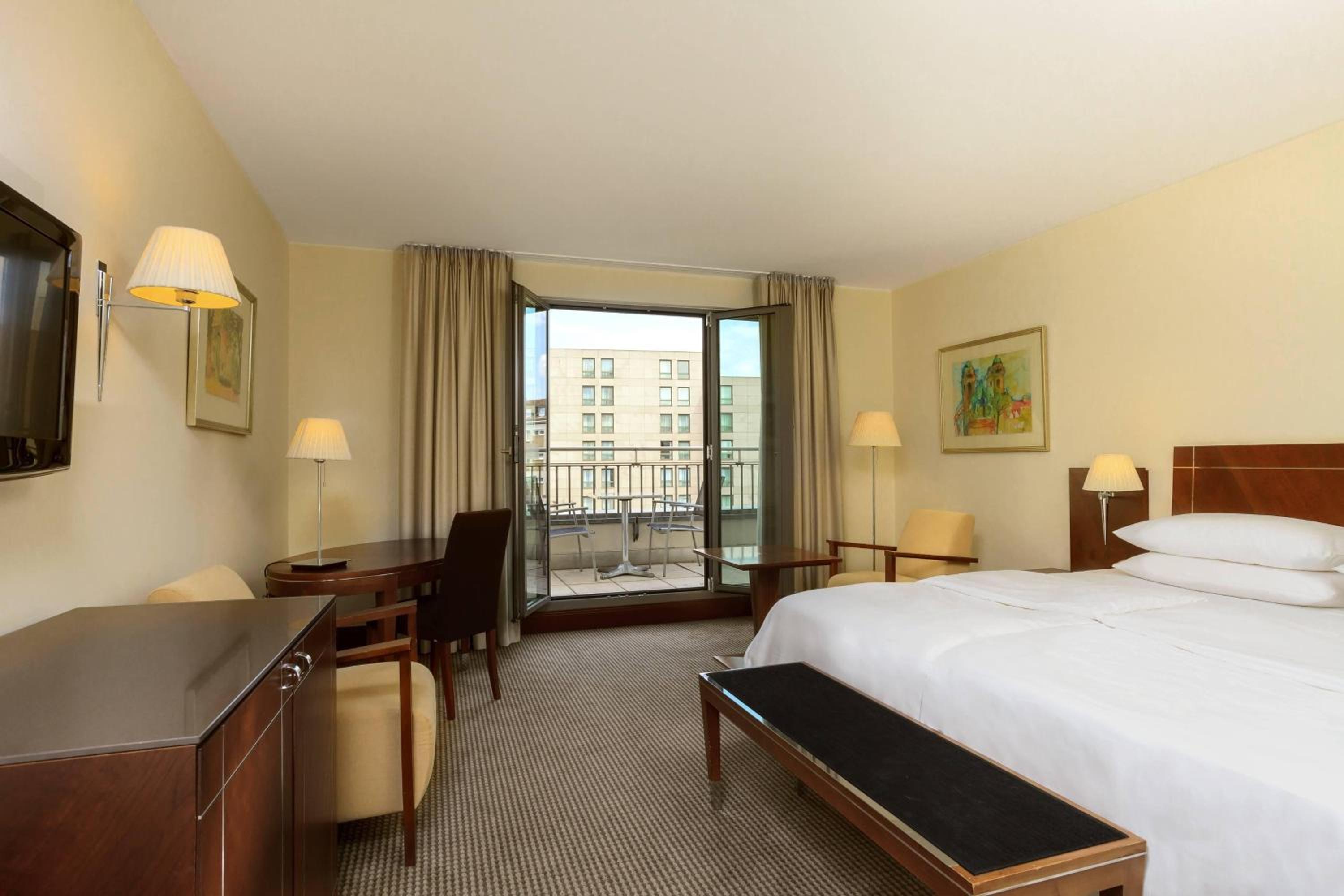 Sheraton Carlton Nuernberg - Property Image 45