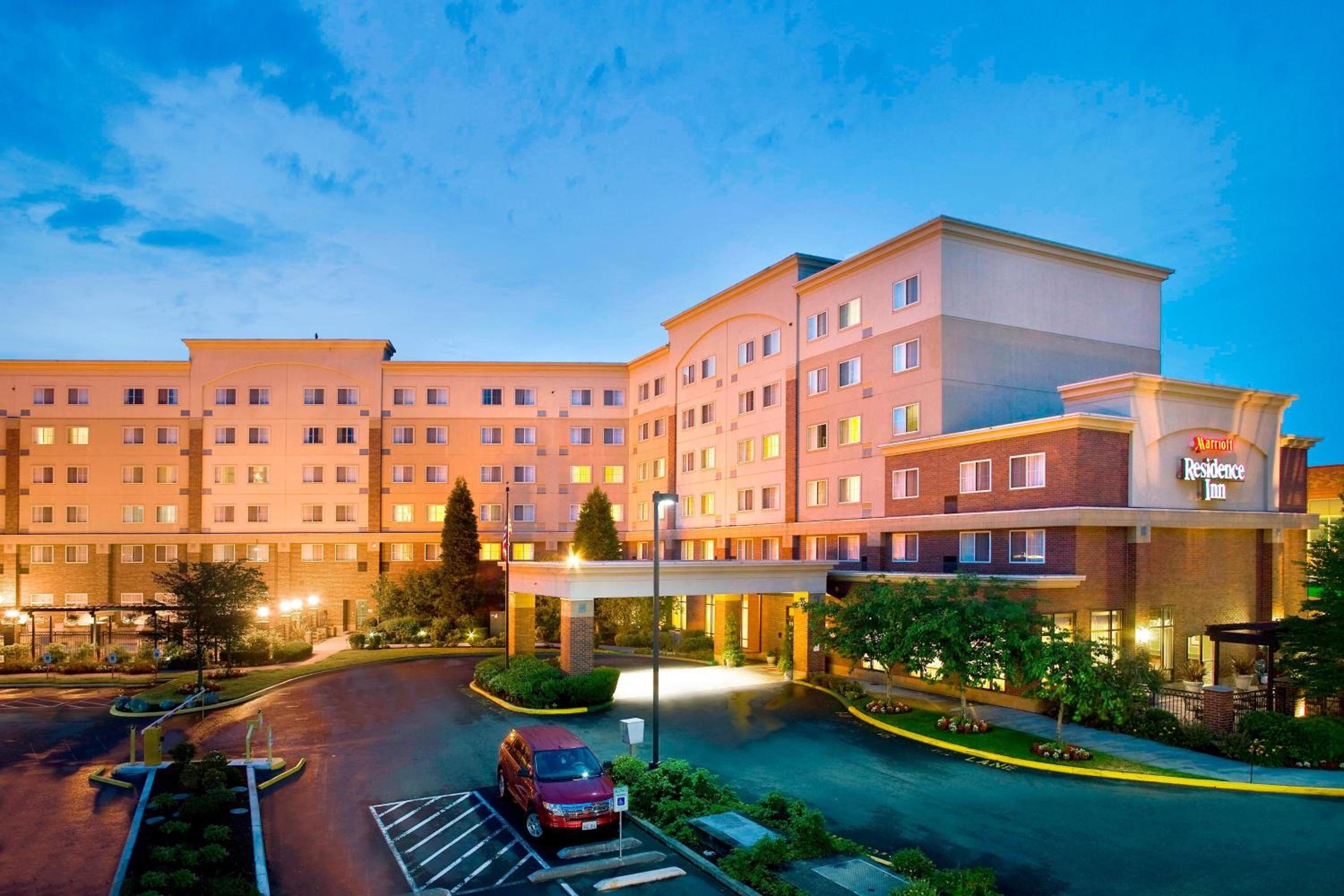 Hotel Residence Inn Seattle East/Redmond - Image 1