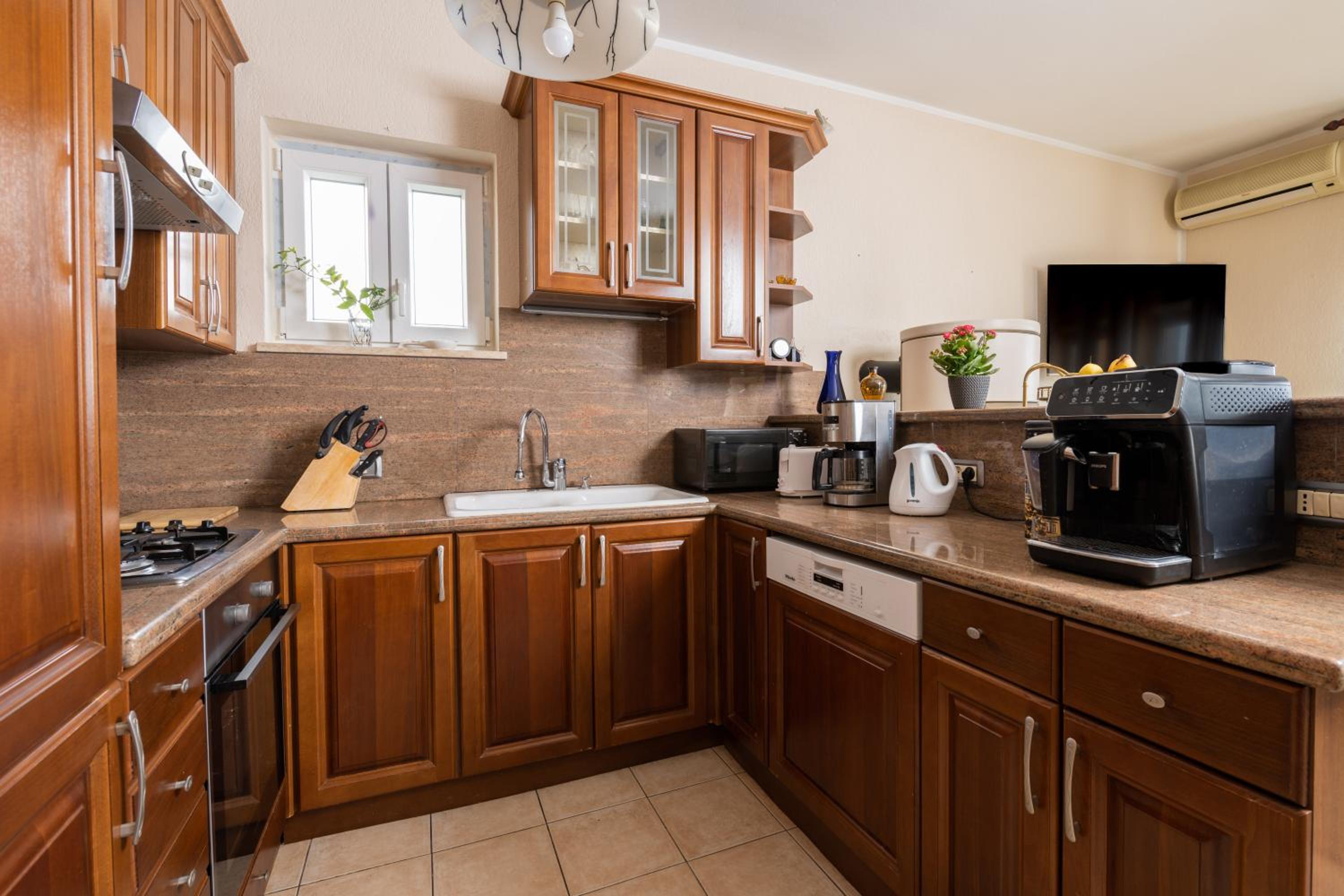 Holiday Home Sara by 22Estates view 5