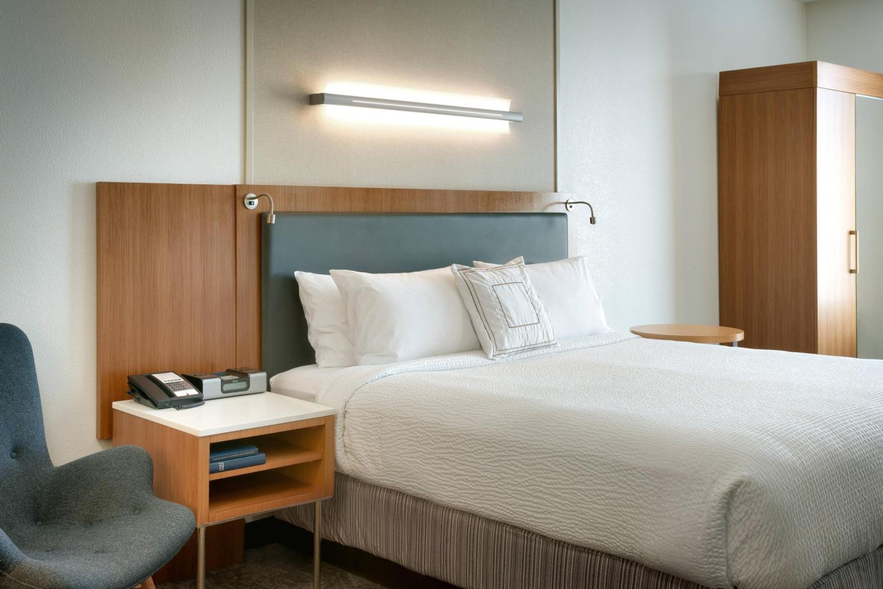 Vernal Vacations - Springhill Suites by Marriott Vernal - Property Image 12