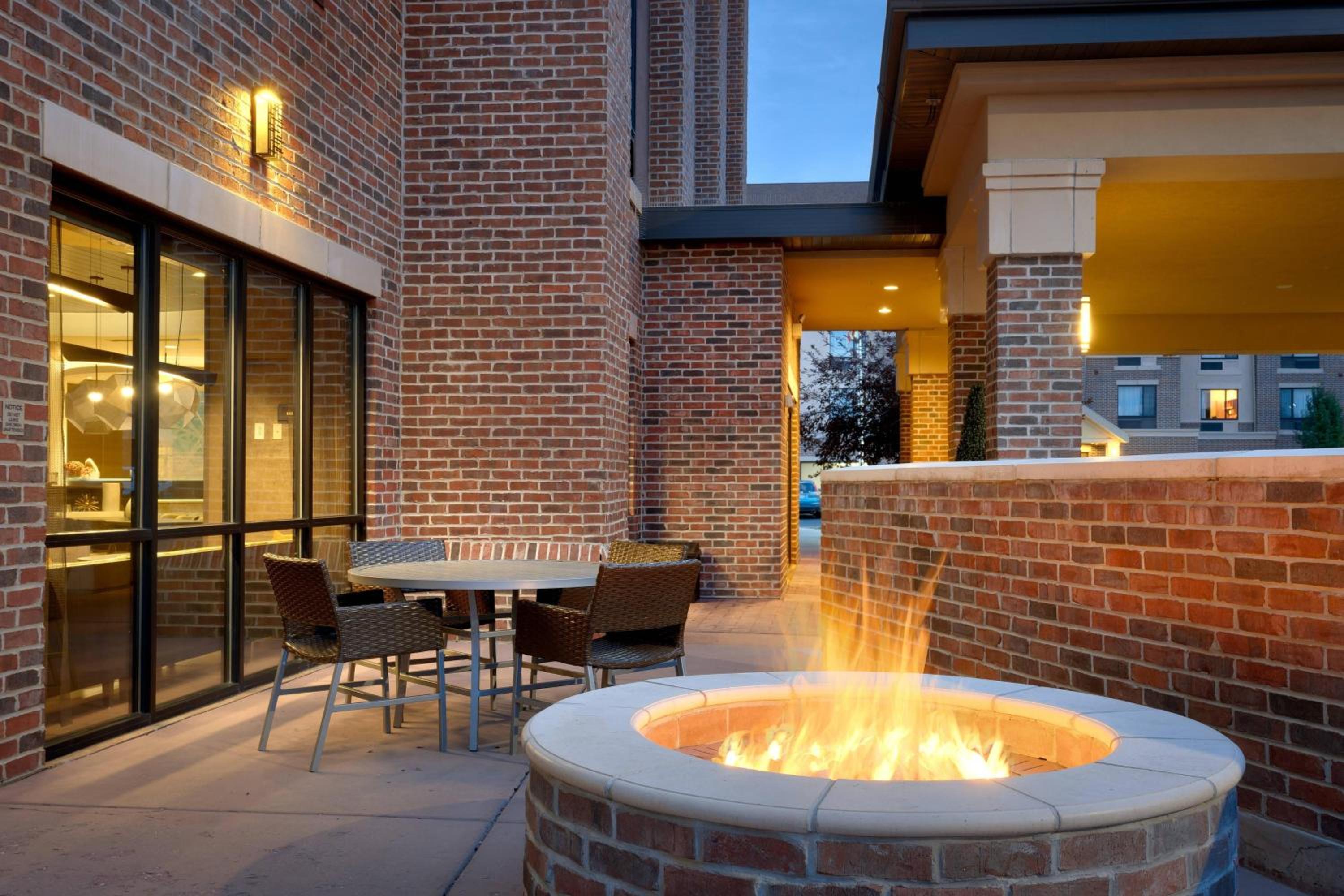 Vernal Vacations - Springhill Suites by Marriott Vernal - Property Image 2