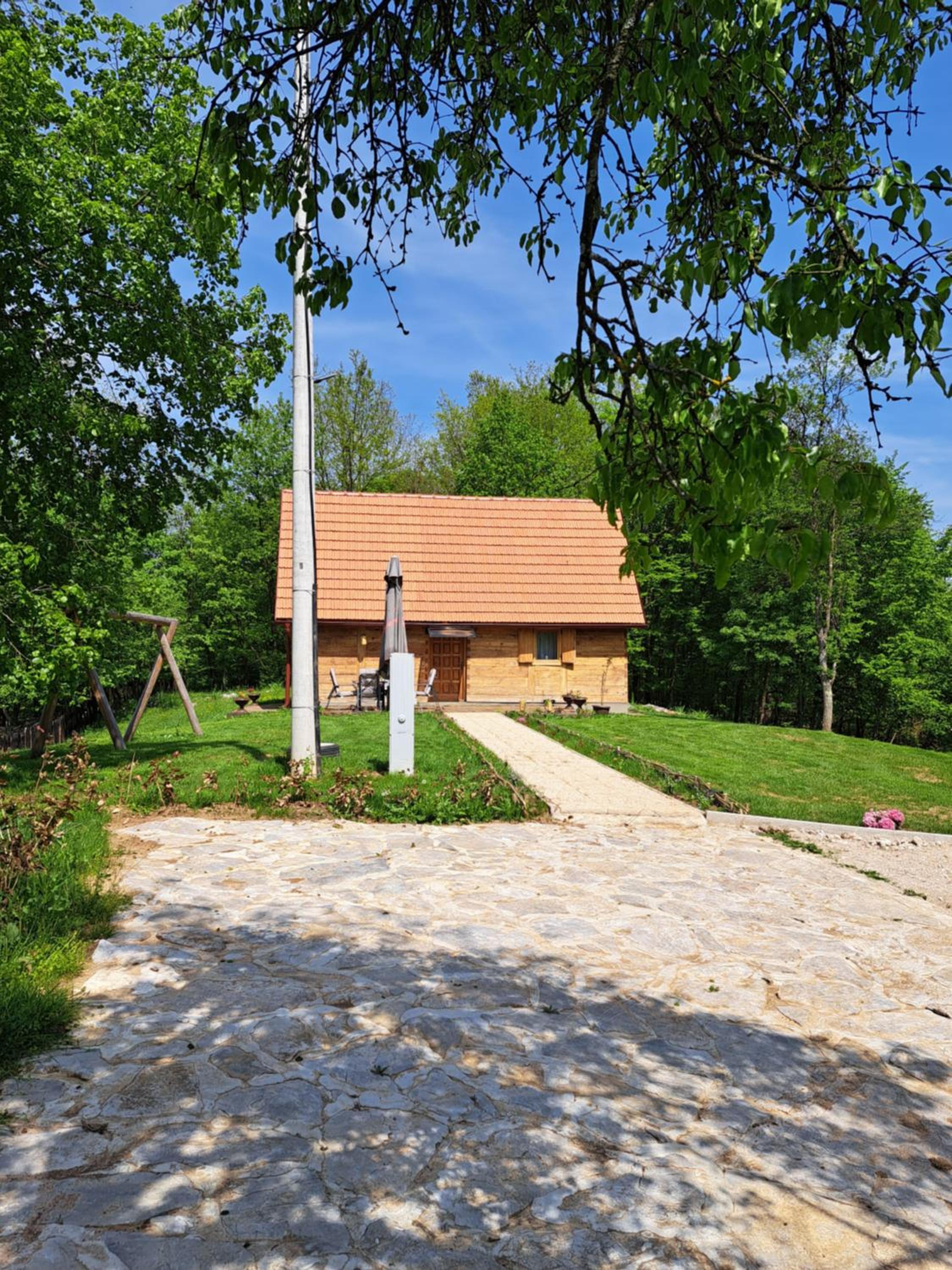 Photo 33