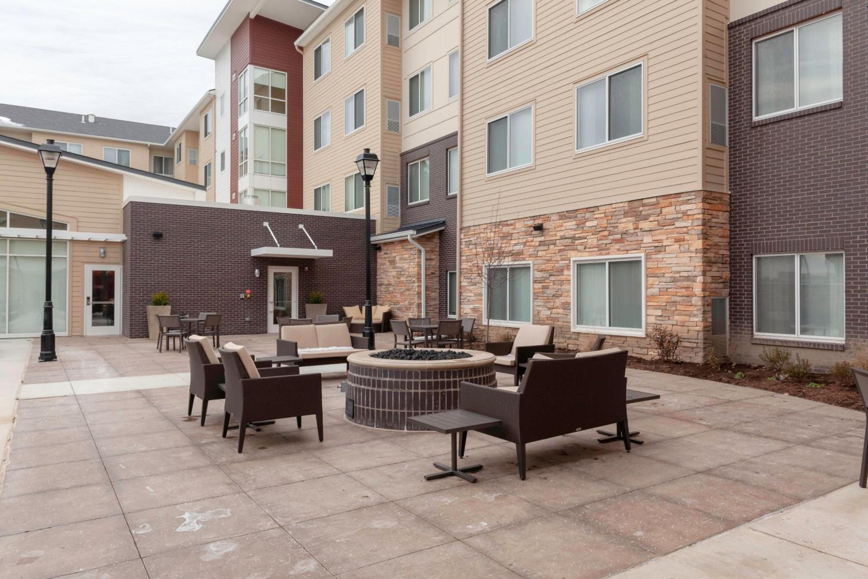 Residence Inn by Marriott St. Louis West County view 4