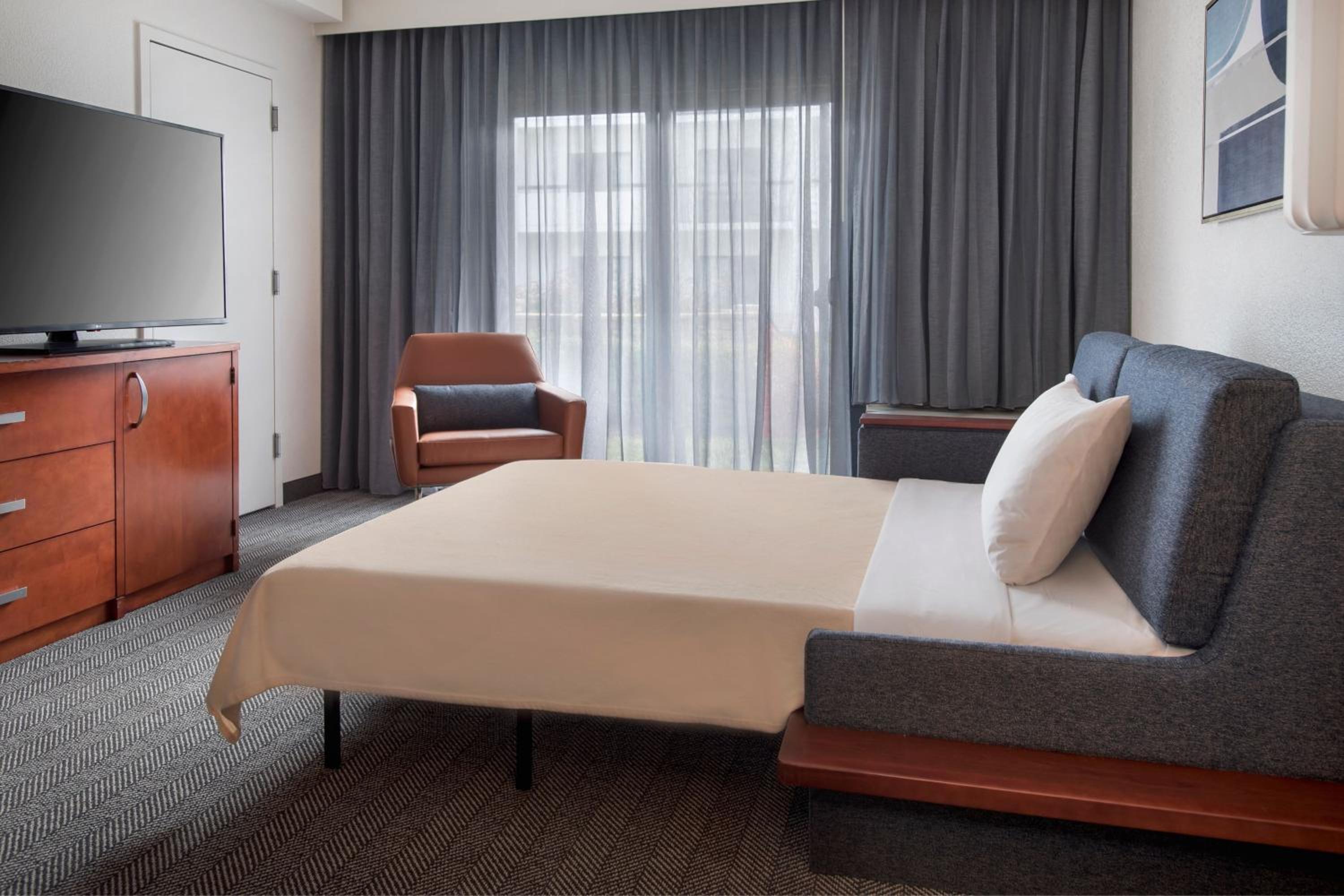 Courtyard by Marriott Silver Spring North/White Oak - Property Image 11