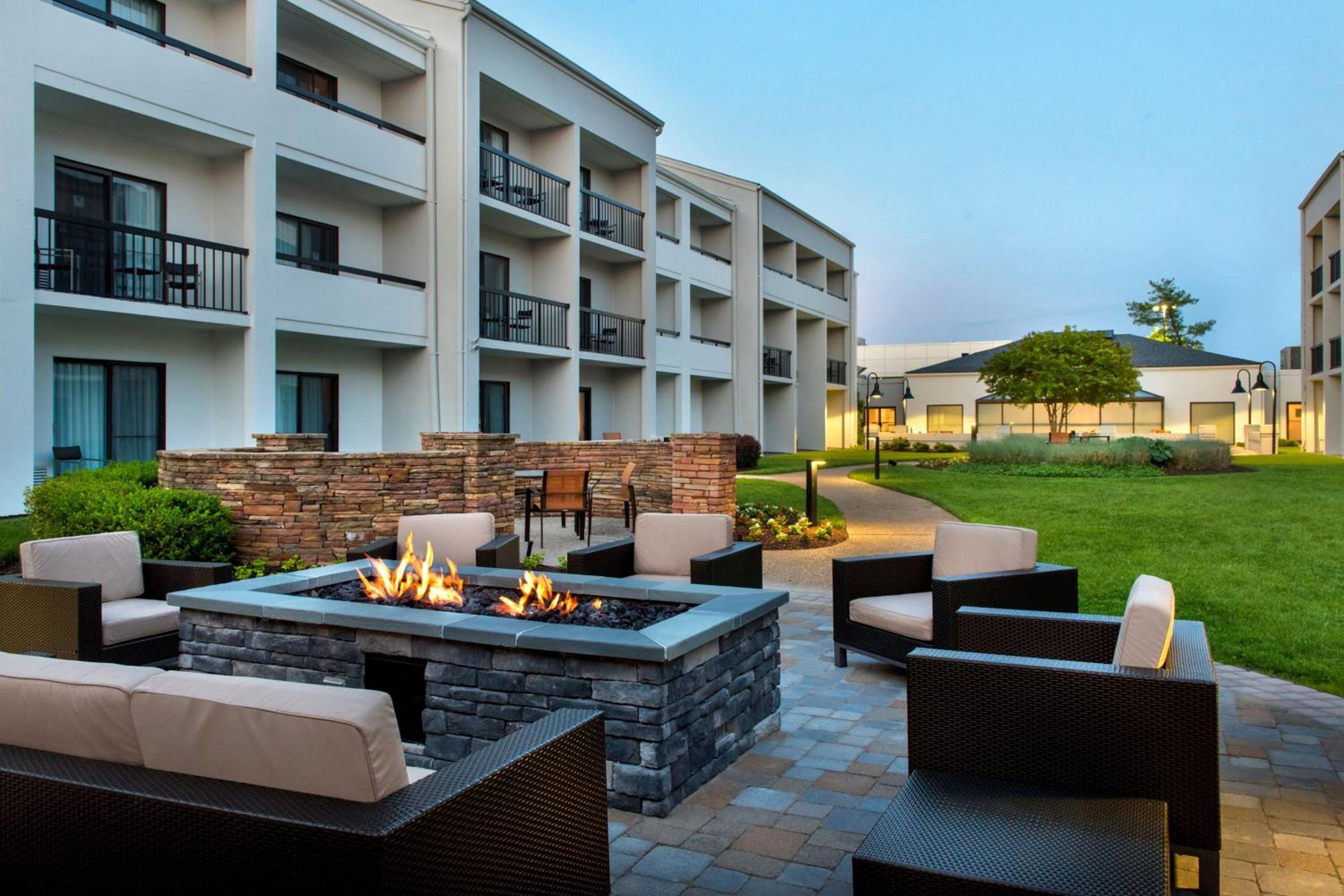 Courtyard by Marriott Silver Spring North/White Oak - Property Image 14