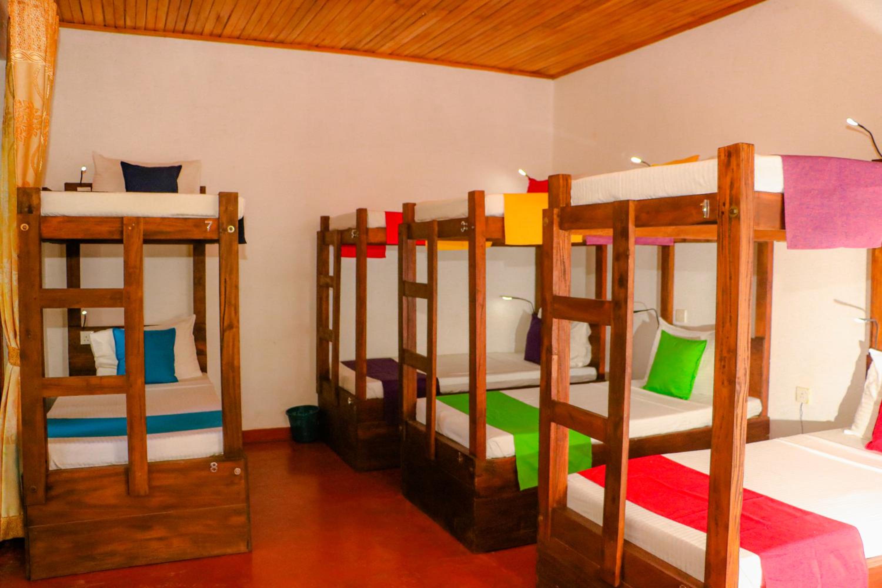 Tikuhut Hostel Sigiriya view 2