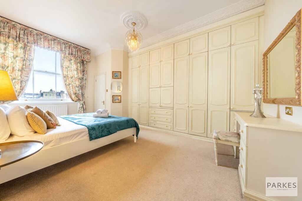 South Kensington - Cromwell Rd Residence