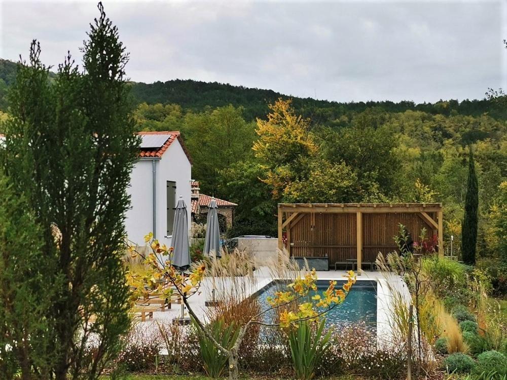 Two villas in lush countryside near Motovun view 3