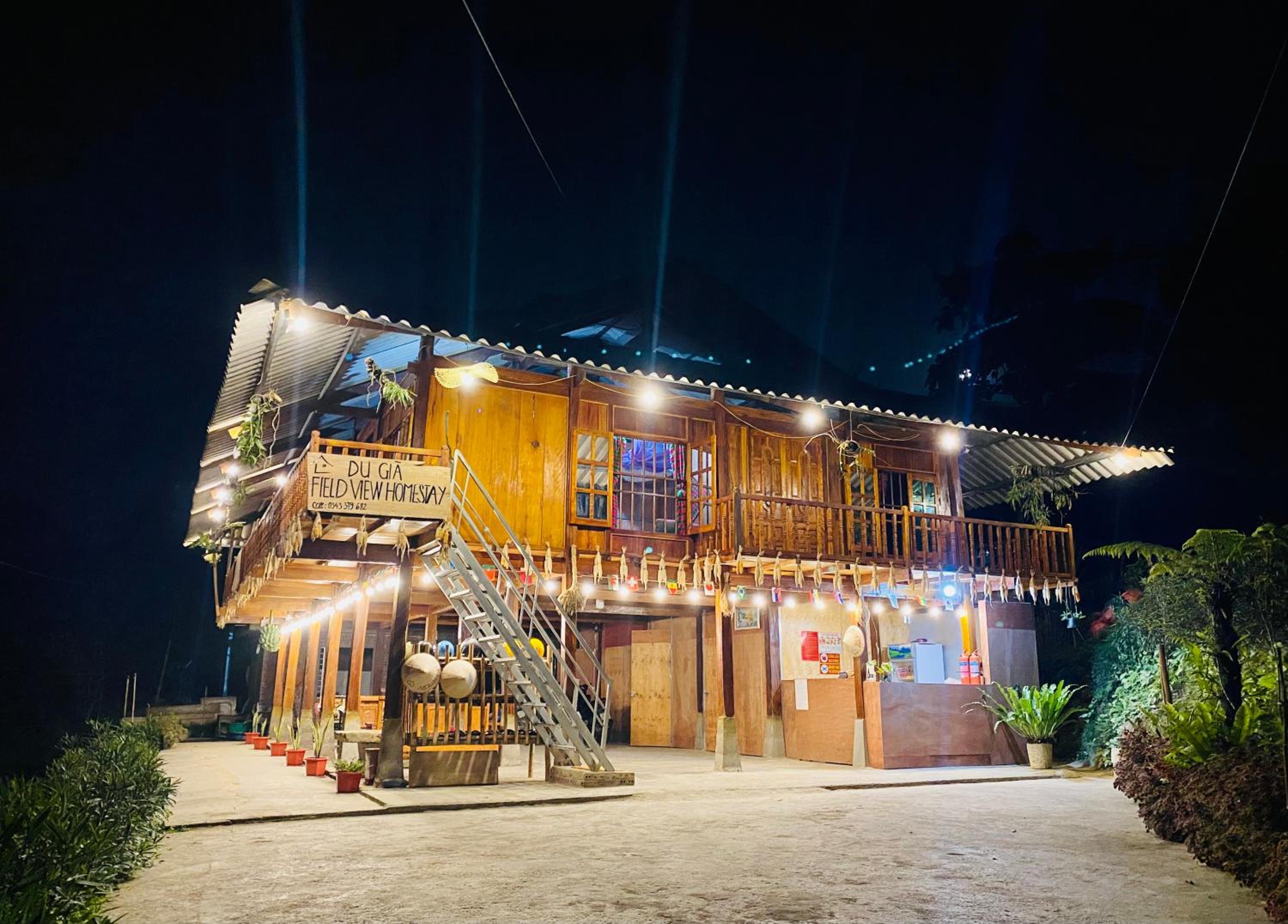 Du Gia Field View Homestay