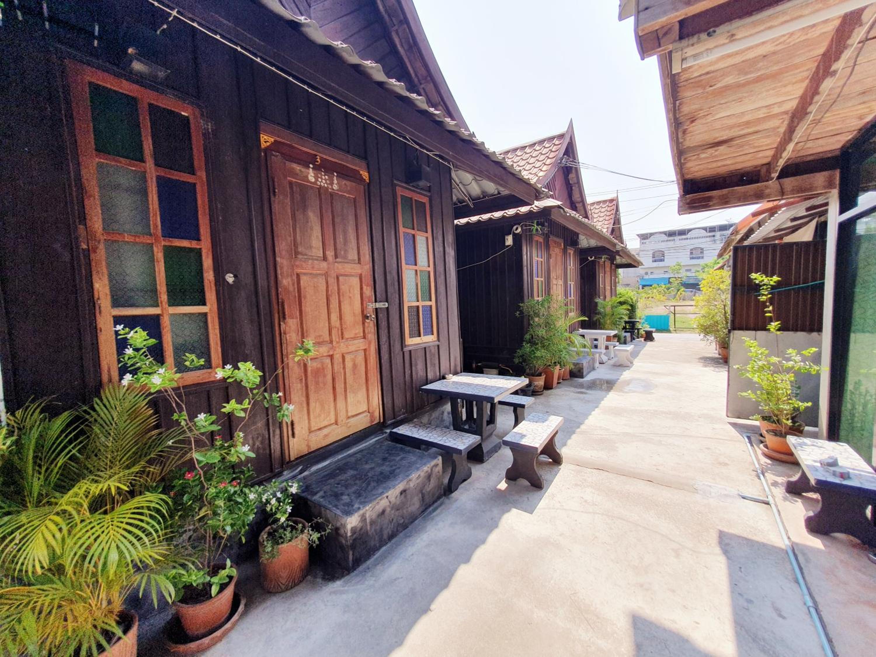 KTT Resort and Motorbike & Bicycle for rents Sukhothai