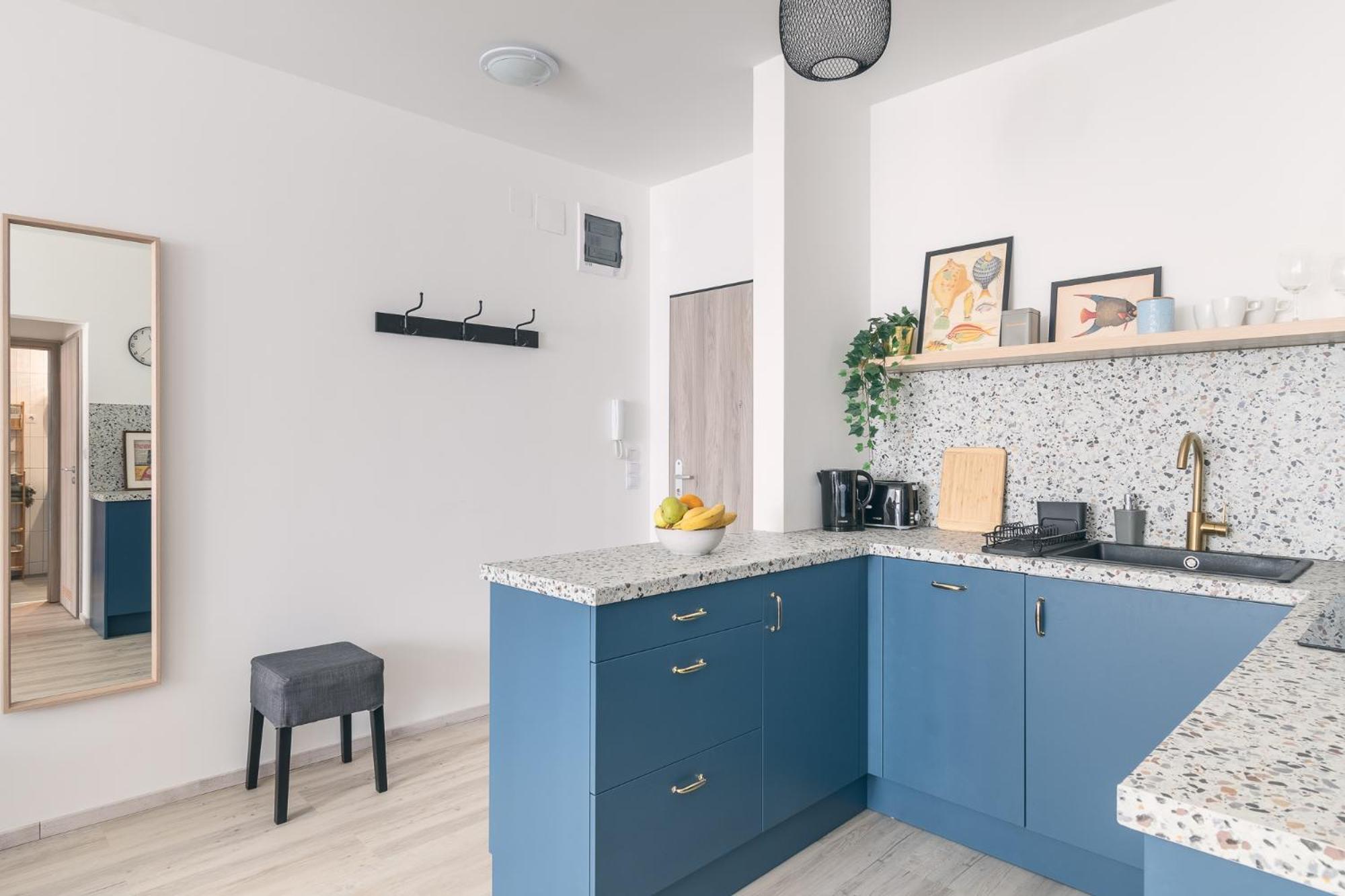 Corvin apartment with Balcony and AC view 3