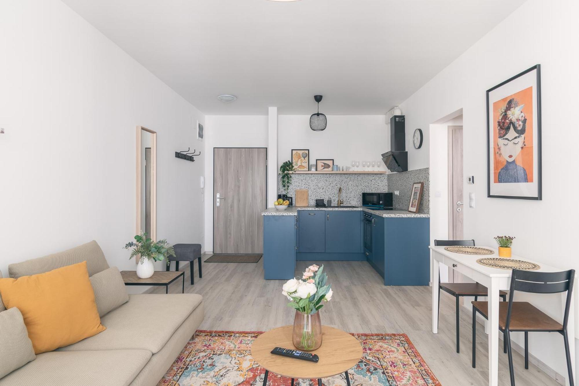 Corvin apartment with Balcony and AC view 2