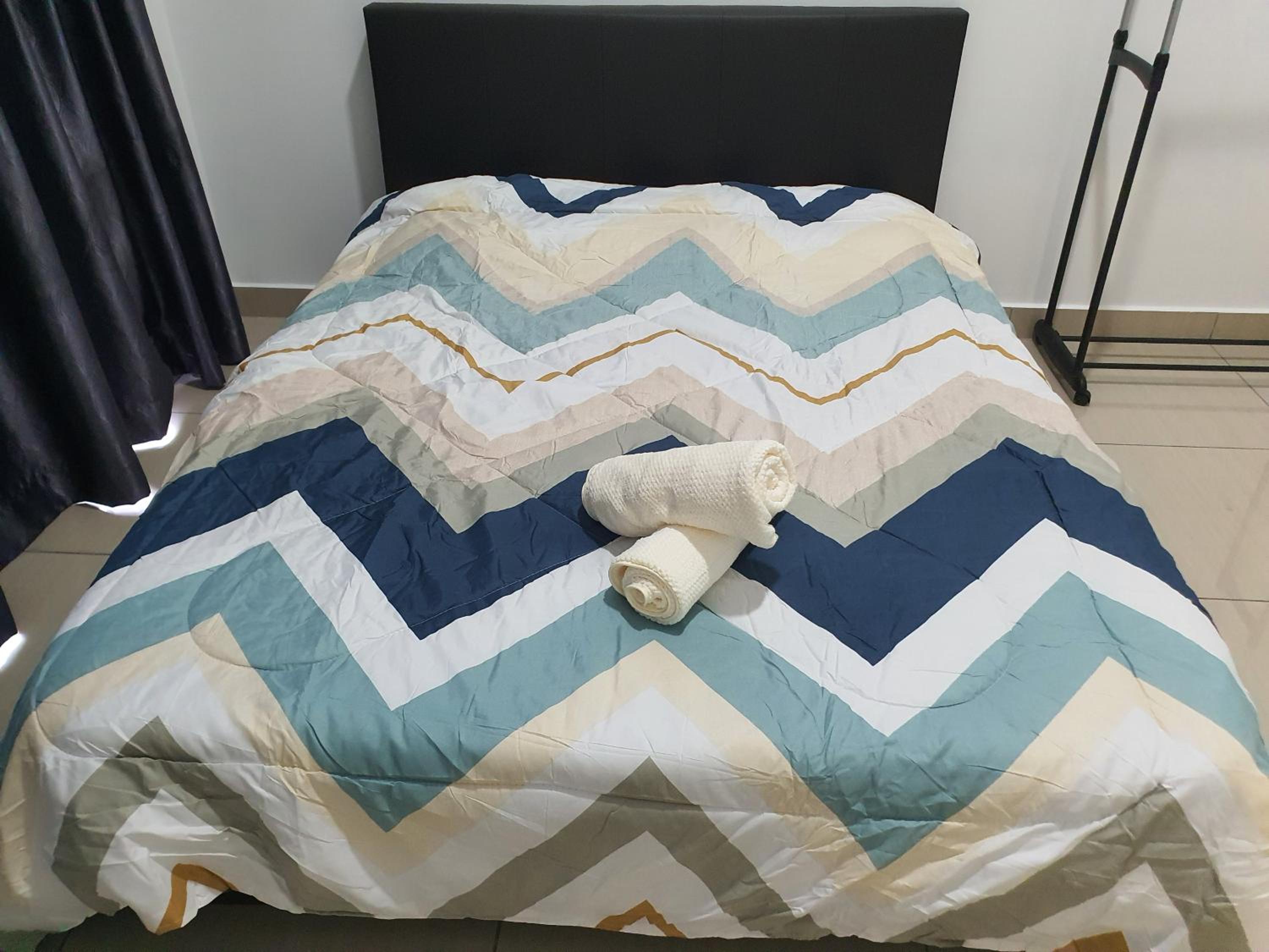 Austin Heights, 1 room with 4 guest IKEA