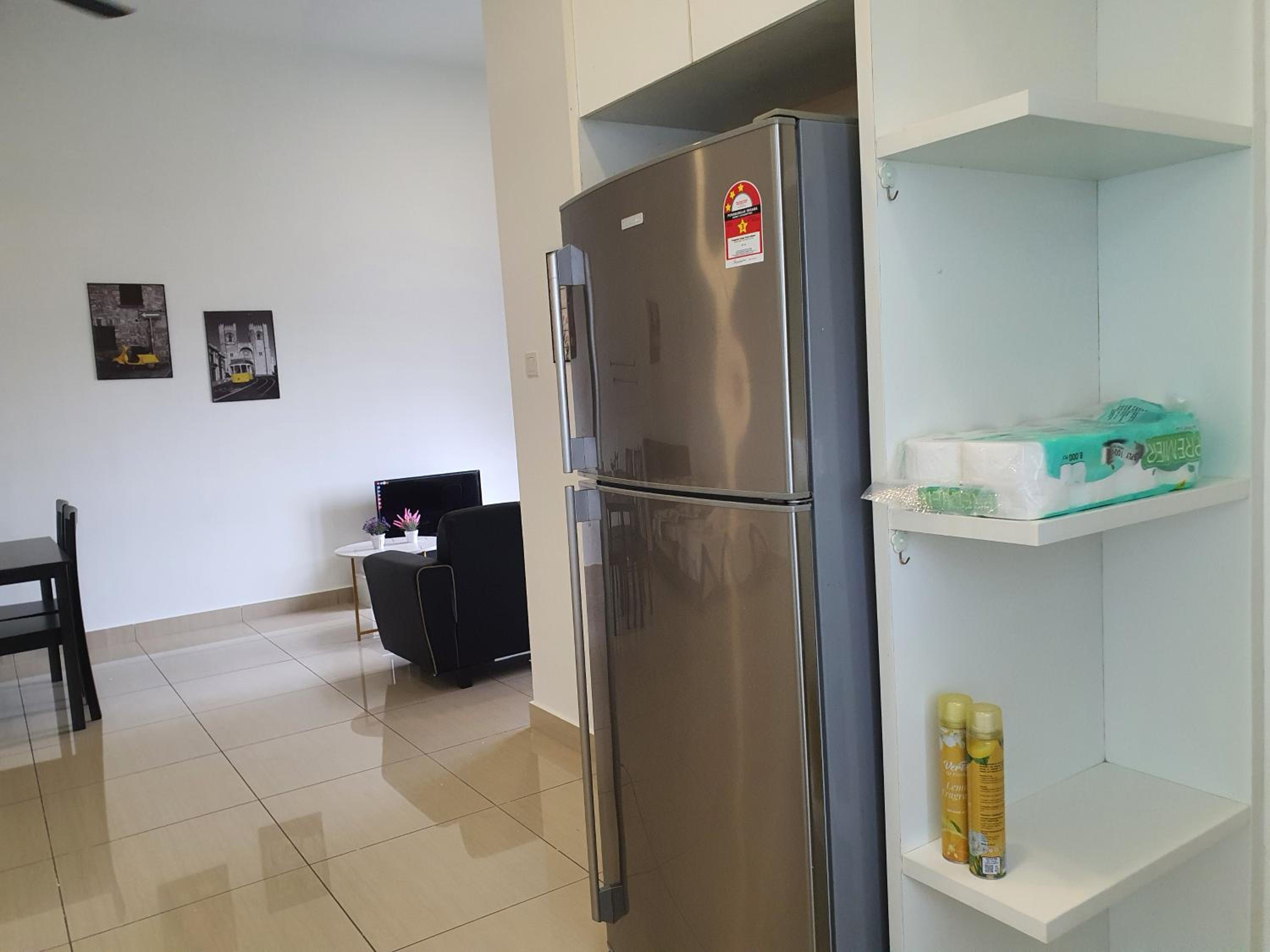 Austin Heights, 1 room with 4 guest IKEA