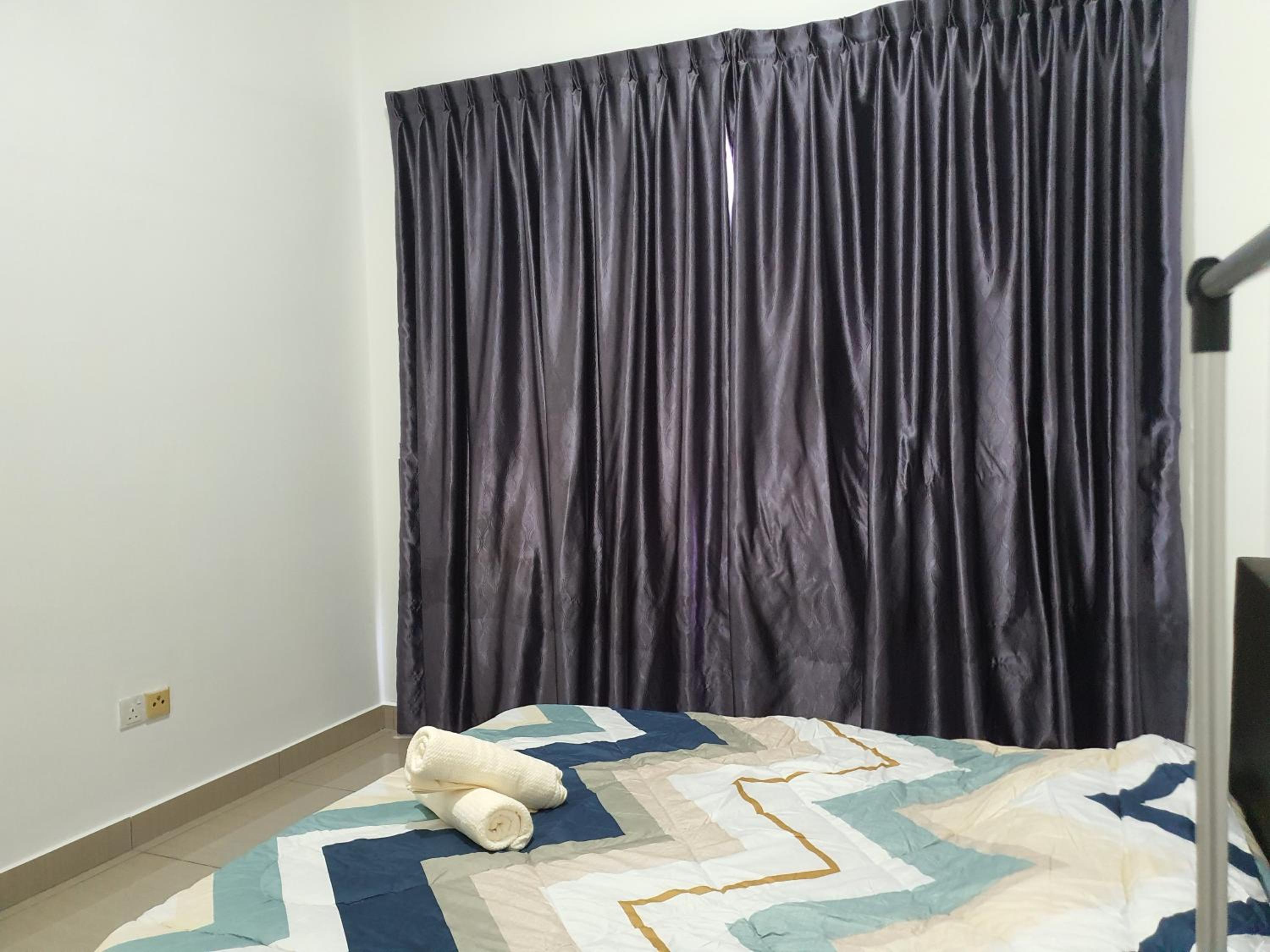 Austin Heights, 1 room with 4 guest IKEA