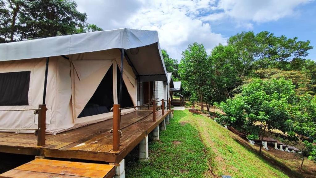 Canopy Villa Sireh Park
