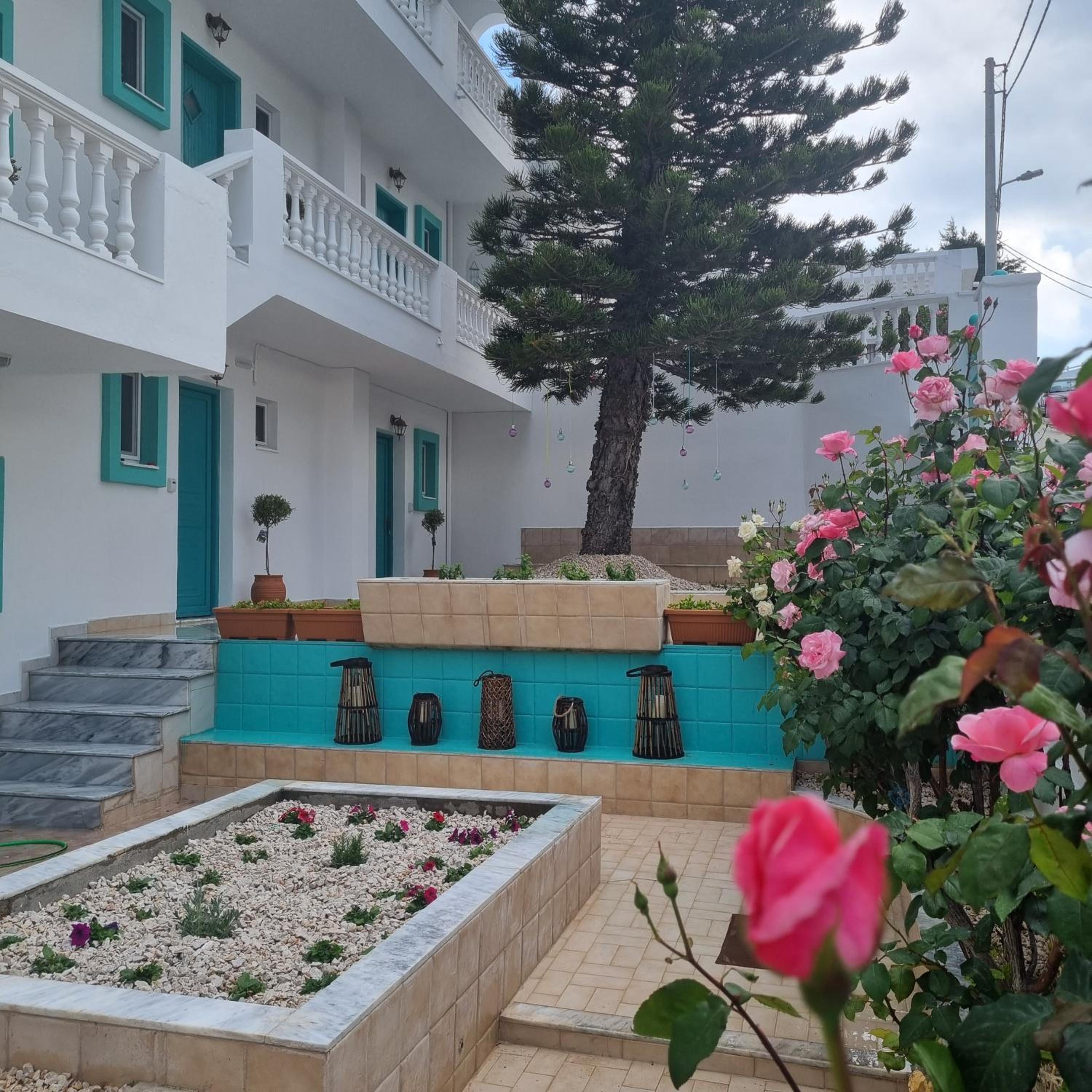 Hotel Arocaria - Faliraki peaceful apartments - Image 1