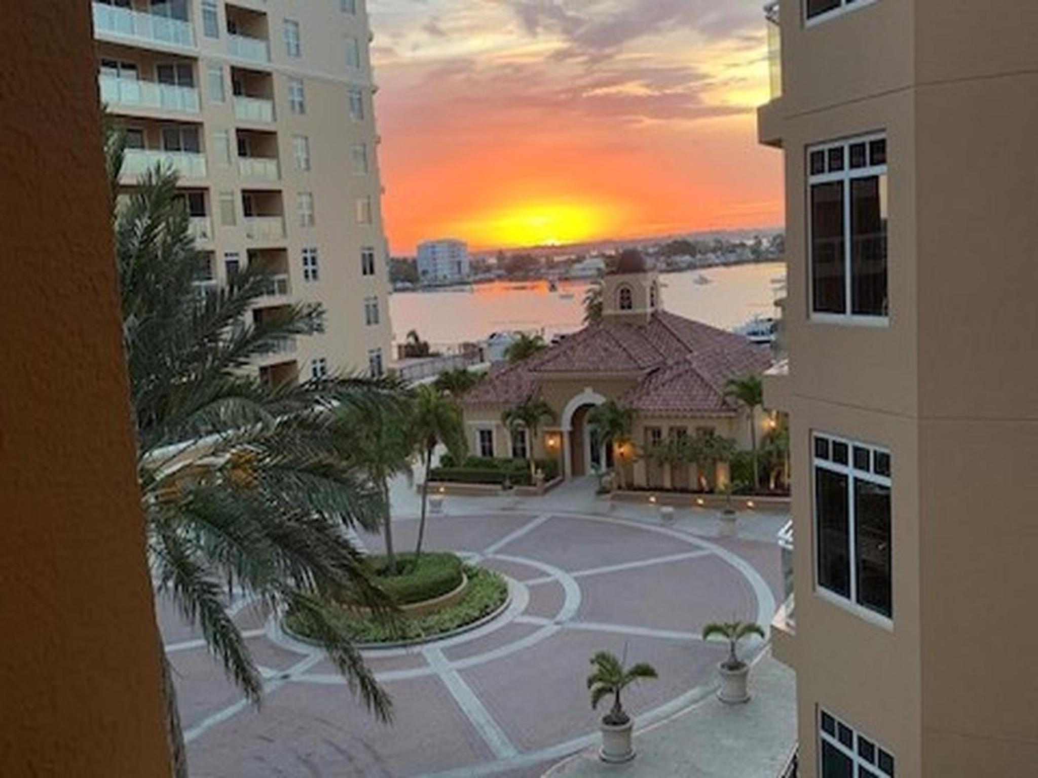 Belle Harbor 506W Panoramic Views view 3