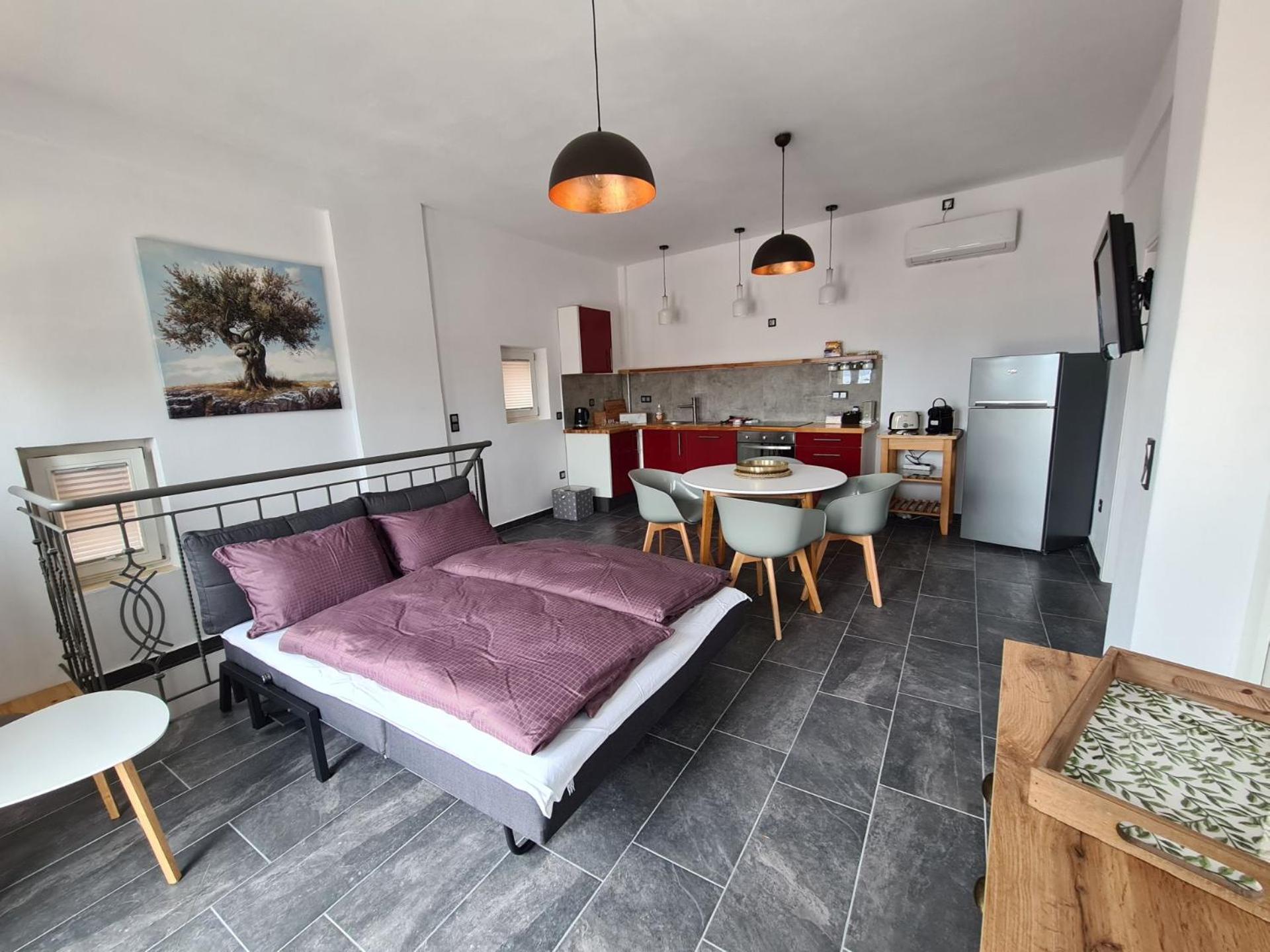 Gythio townhouse