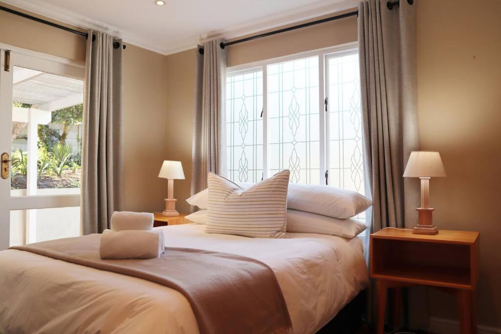 Stylish house/Heated swimming pool-5min to Beach