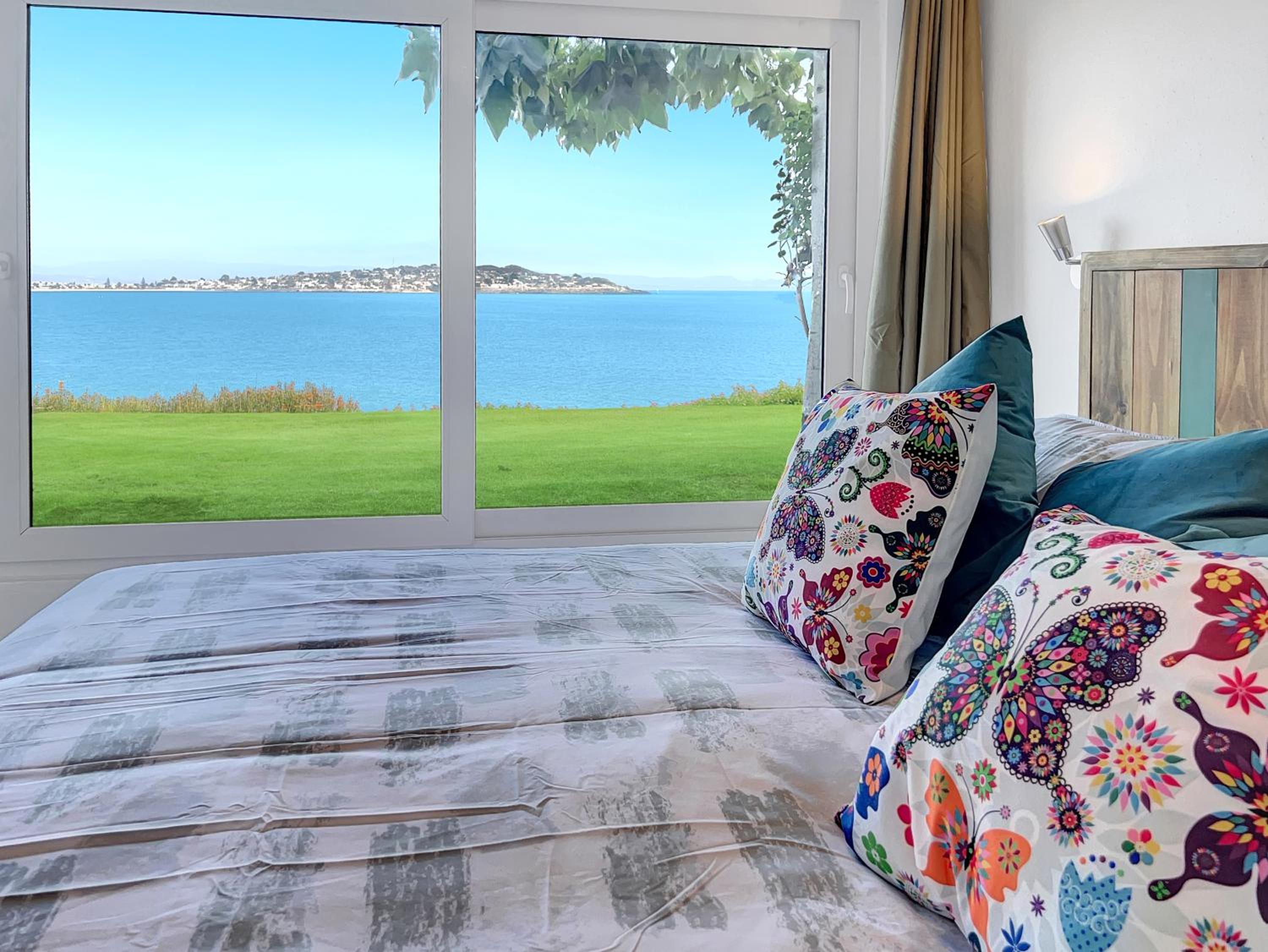 *1era Línea 1er Piso* Jardín, Playa, Piscinas 6p