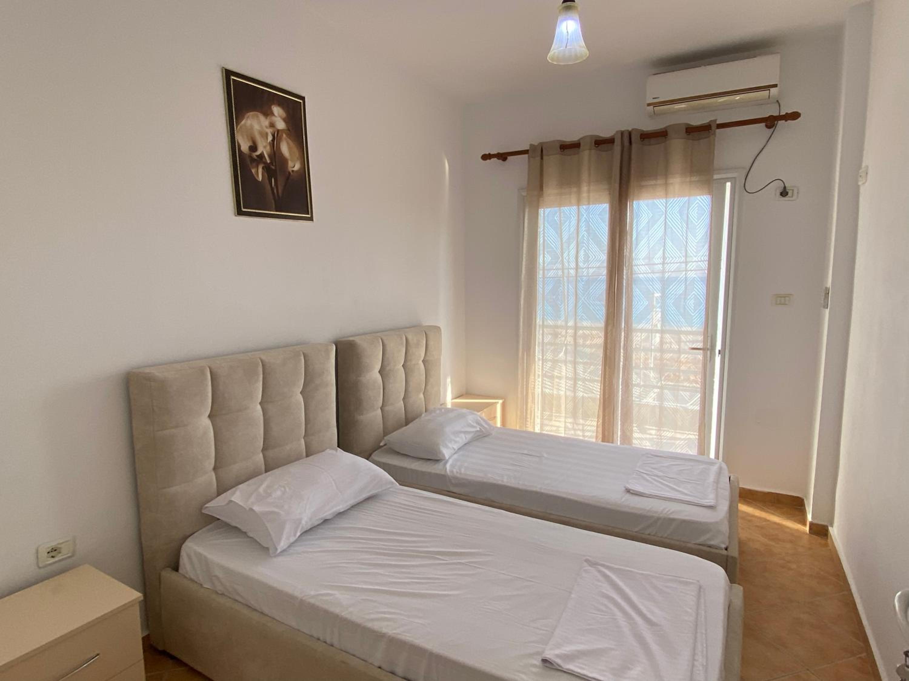 Wave n' Sea Apartments