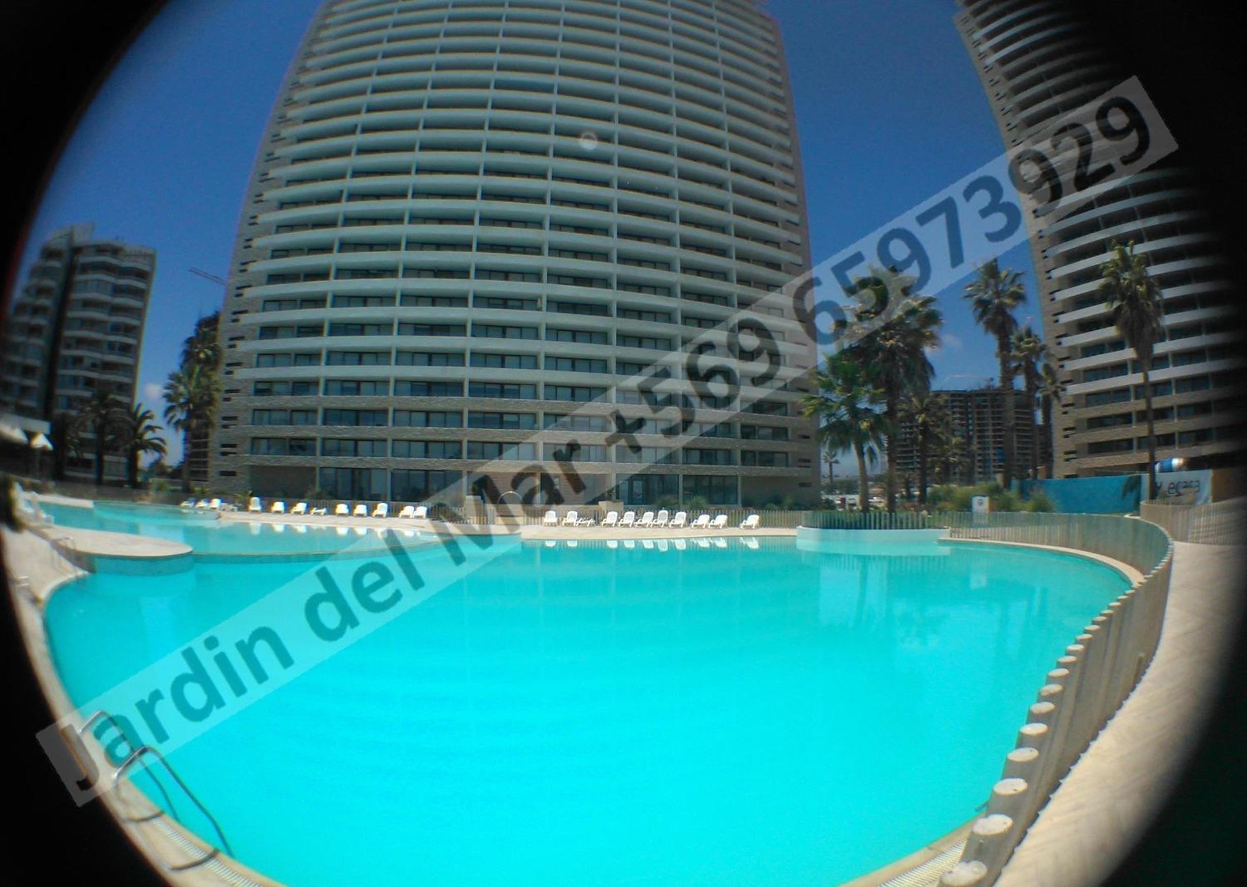 Piso 8 2d1b vista diagonal al mar