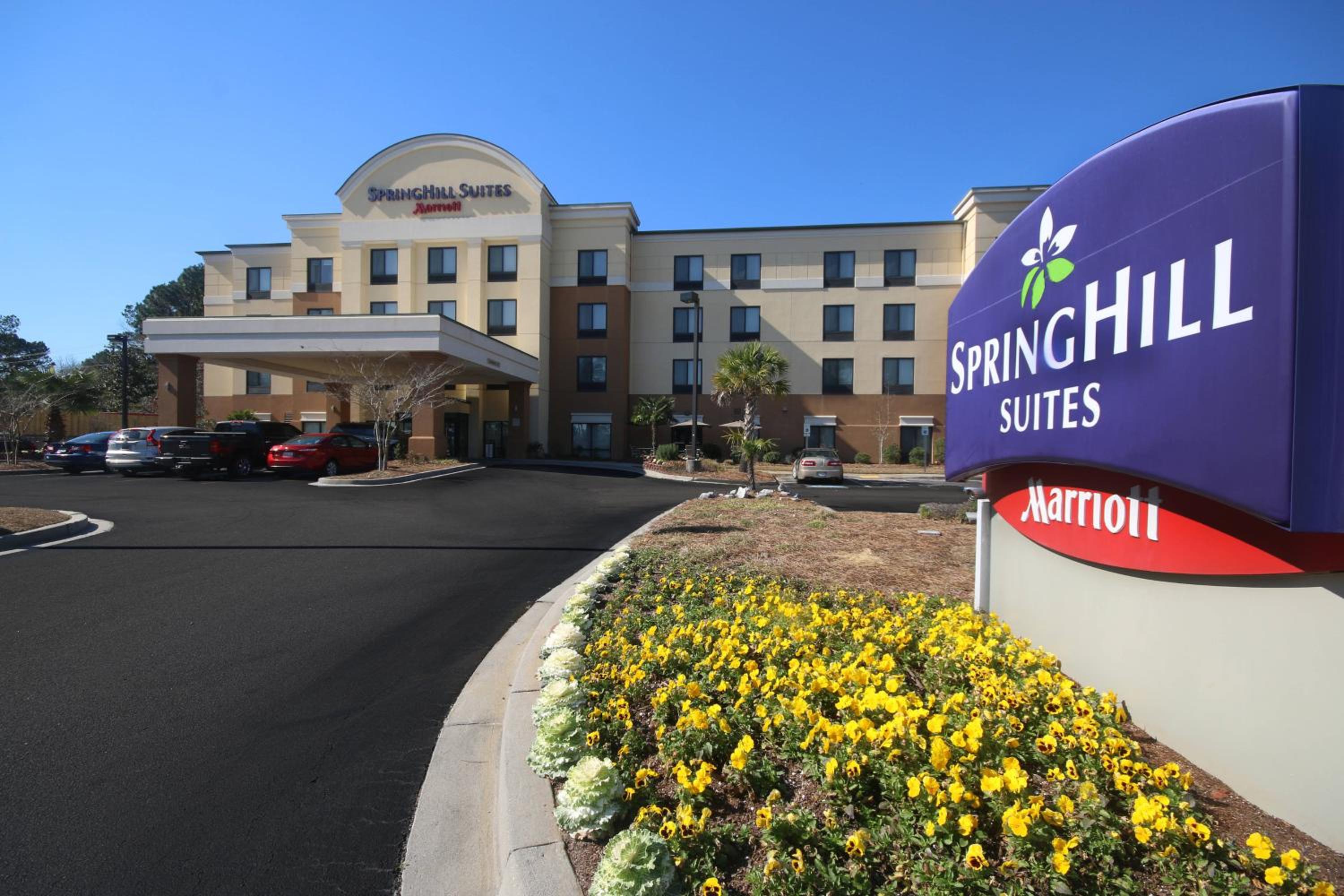 Hotel SpringHill Suites by Marriott Charleston North - Image 1