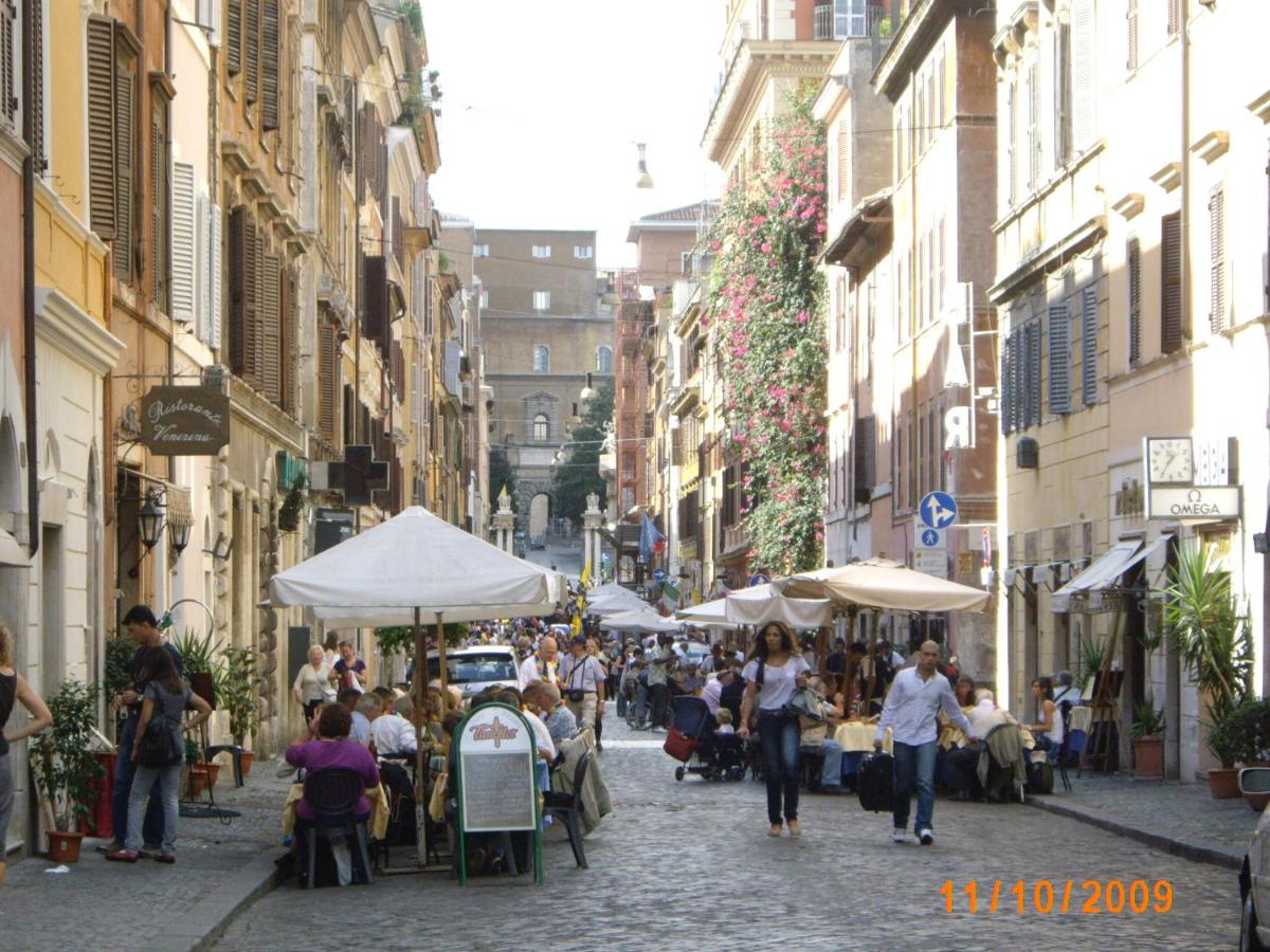 Borgo Pio Vatican Apartment