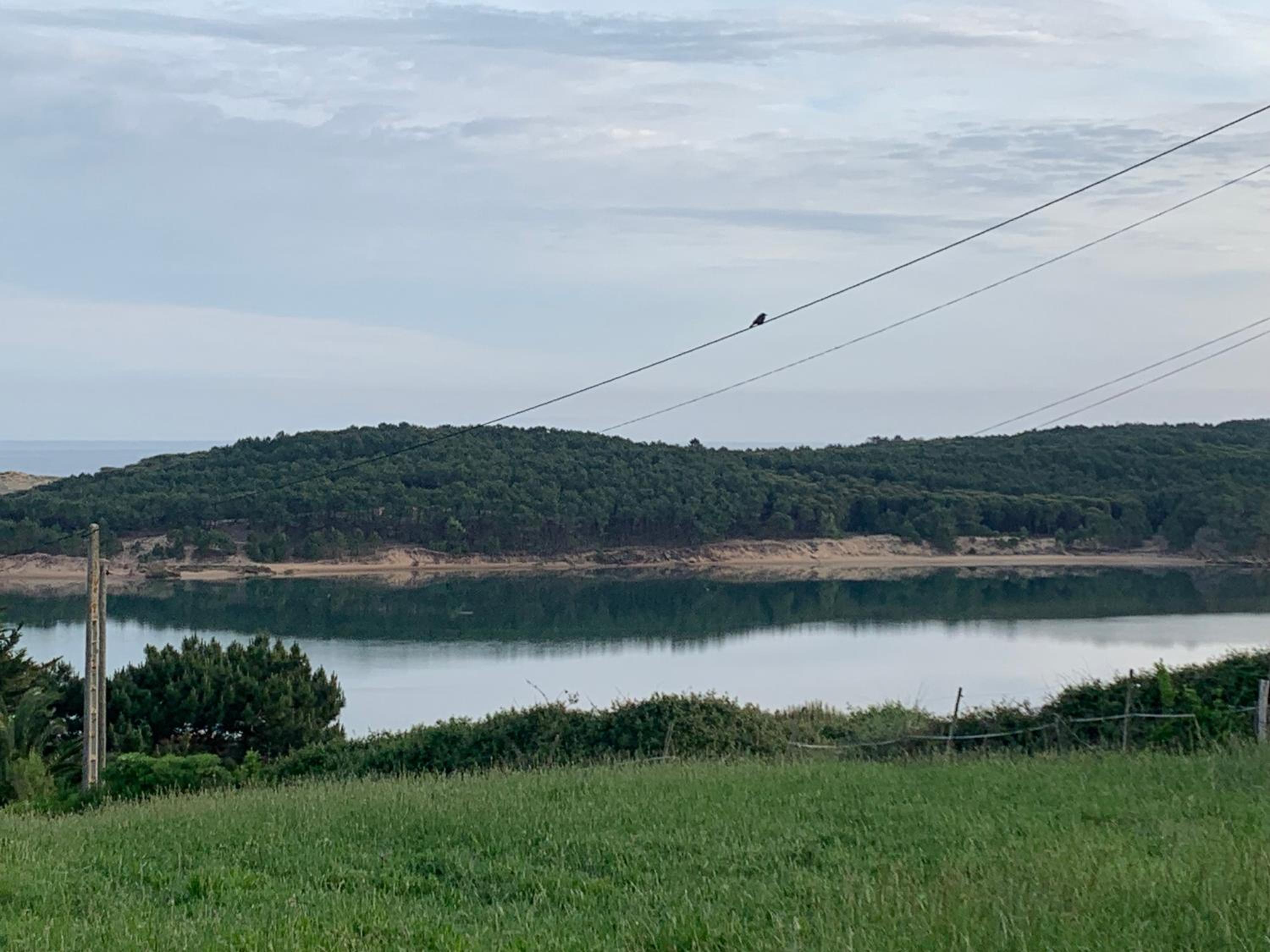 La Carrera, villa moderna con piscina privada en Mogro Cantabria