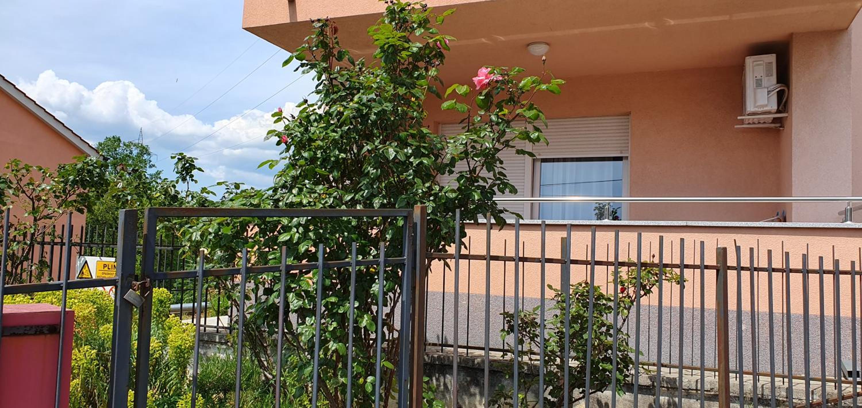 Apartman MANO