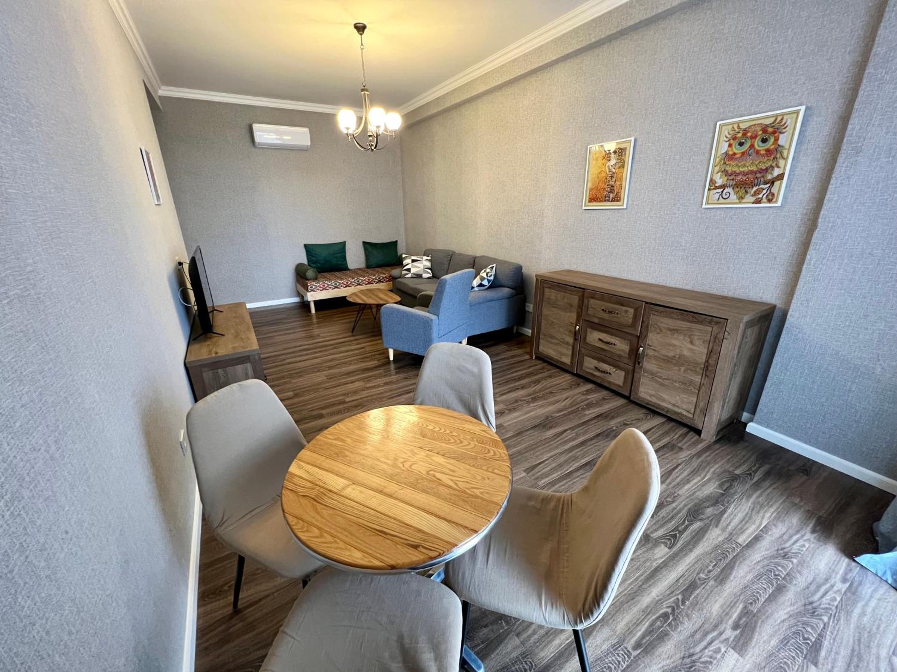 Bayil apartment by Baku Housing