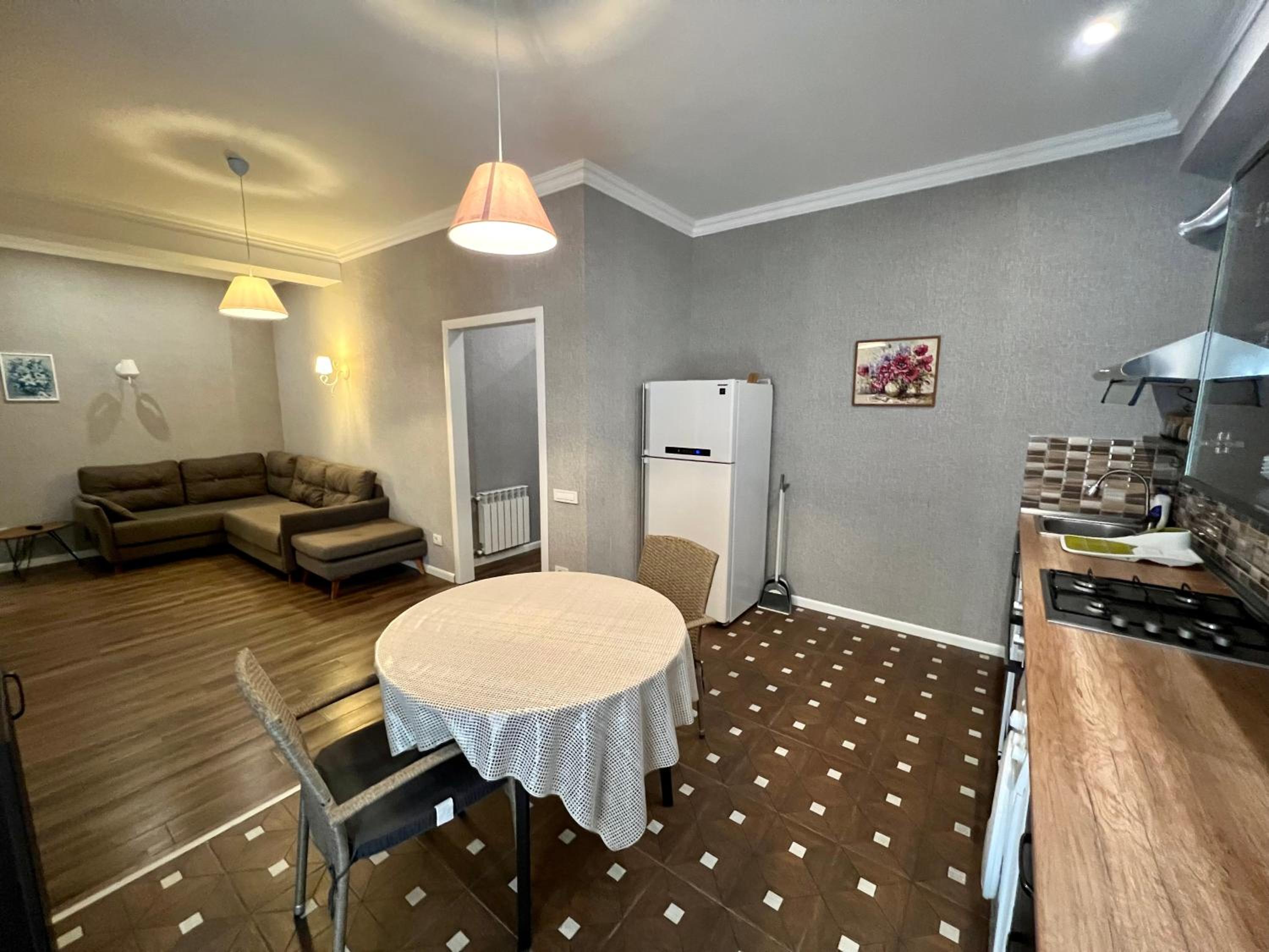 Bayil apartment by Baku Housing