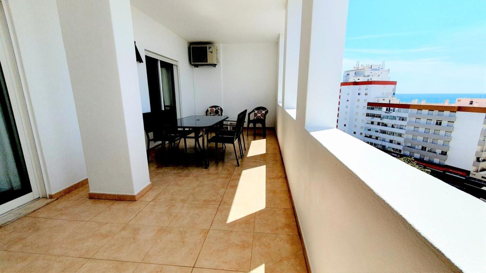 Quarteira Beach Vacation: 2BR steps to the sand view 3