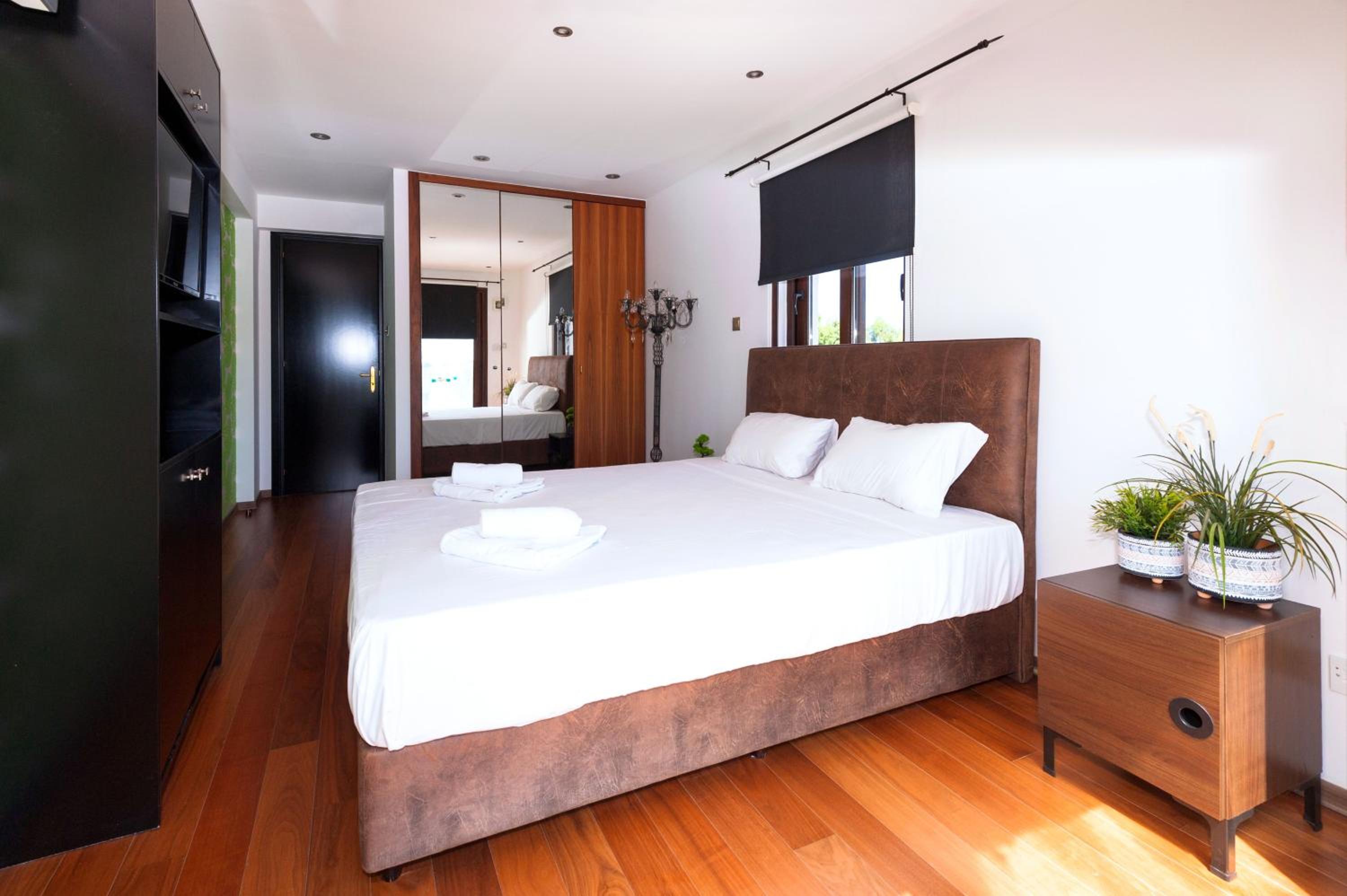 Cape Serenity Mansion