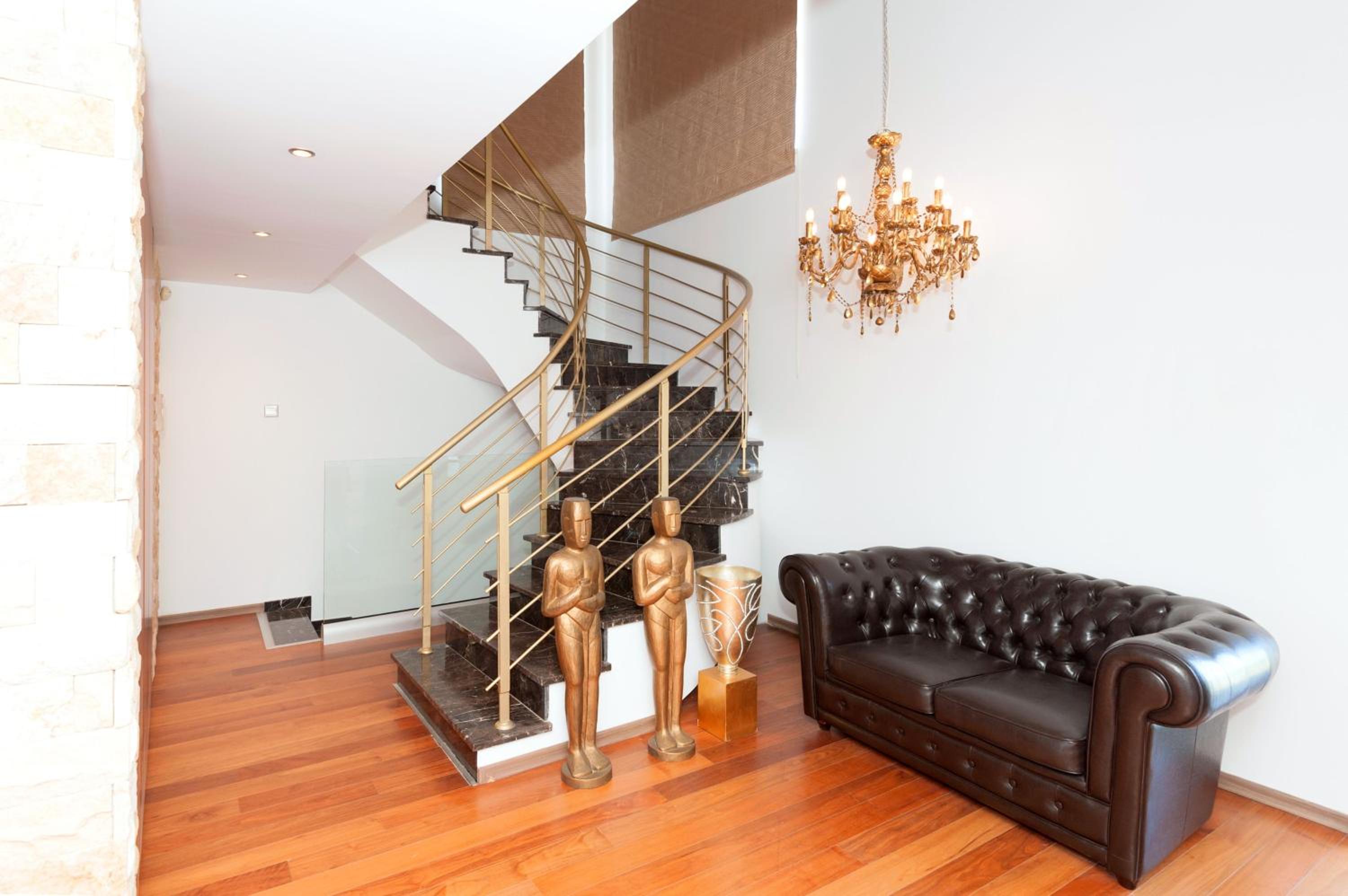 Cape Serenity Mansion