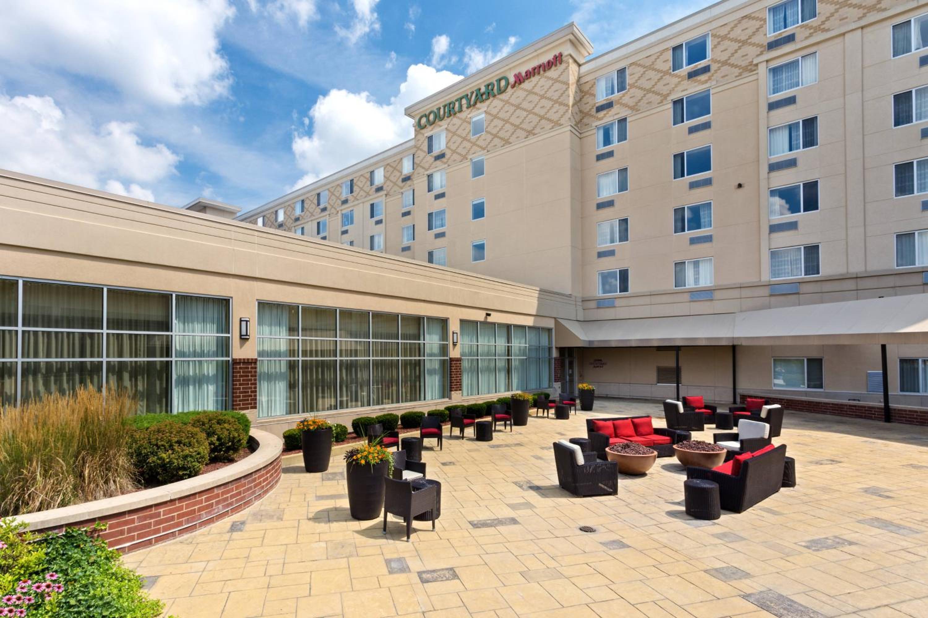 Fort Wayne Vacations - Courtyard Fort Wayne Downtown at Grand Wayne Convention Center - Property Image 23