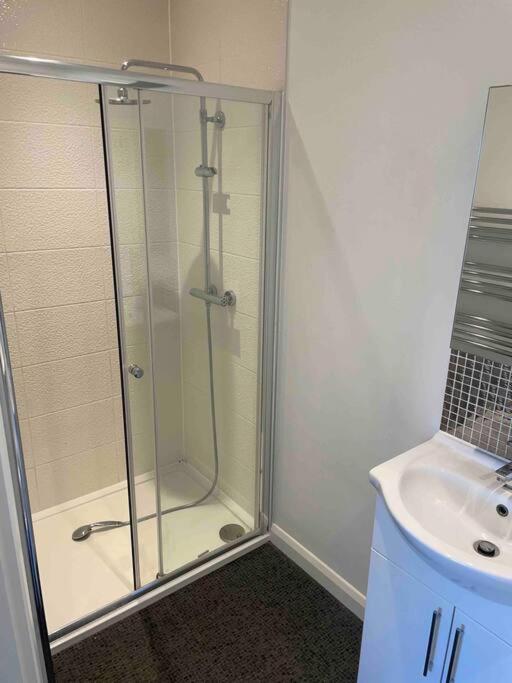 2 Bed city centre flat view 5