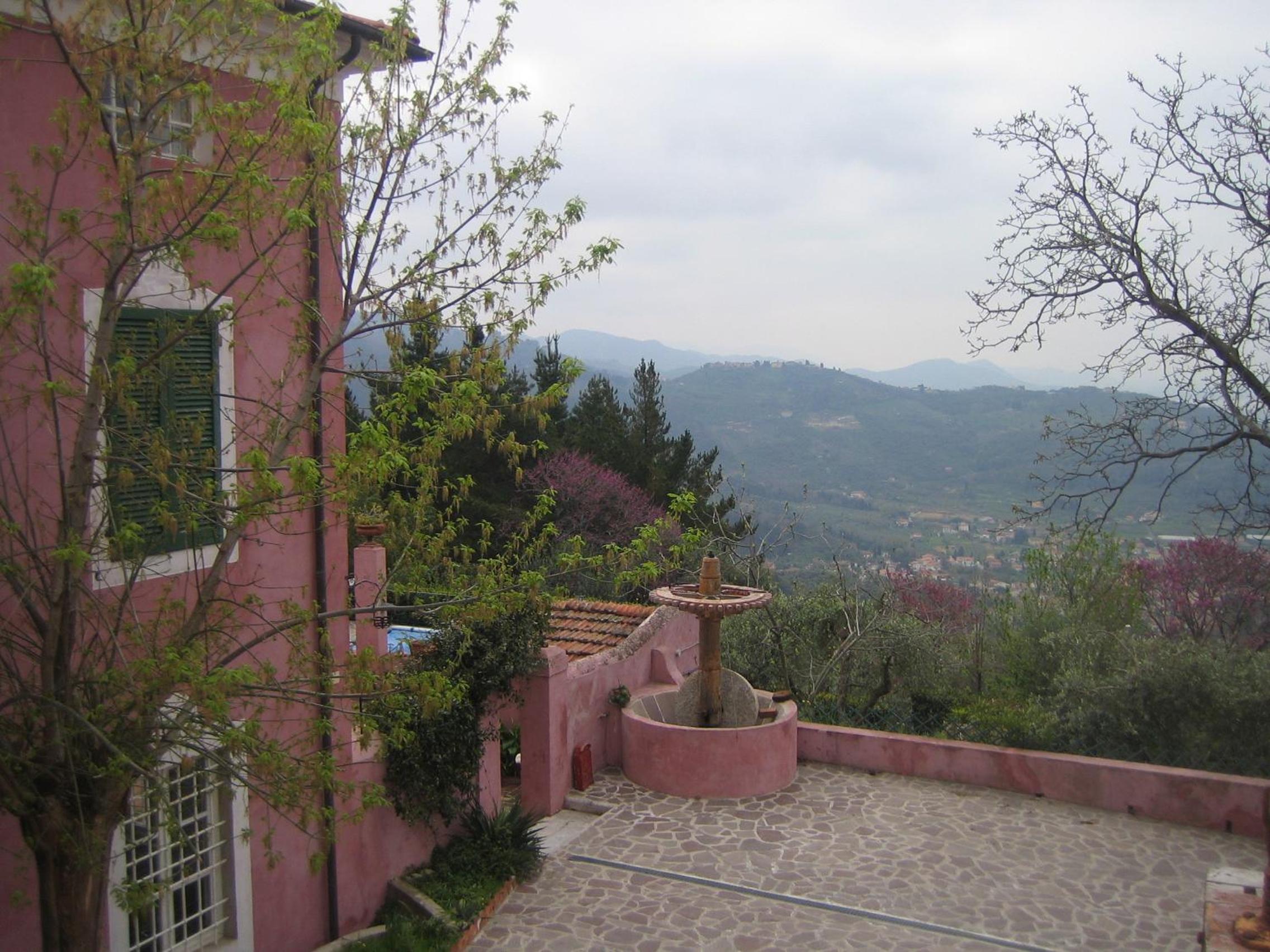 Photo 48