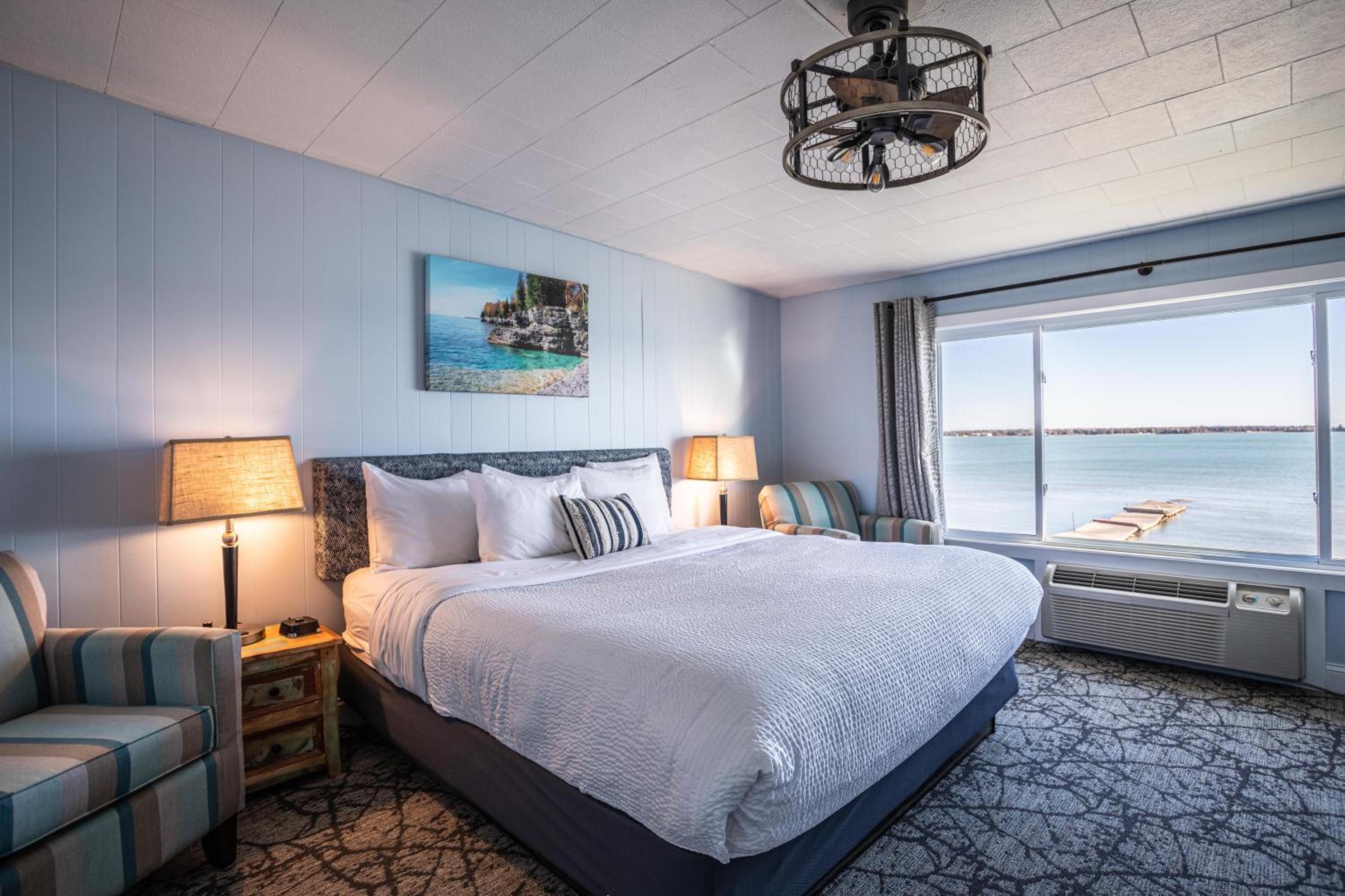 Beachfront Inn