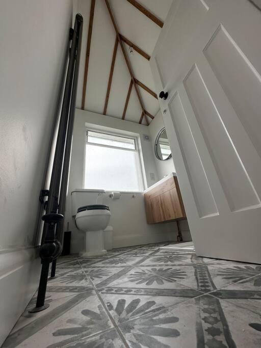 Stylish Unique 3 Bedroom House Hastings