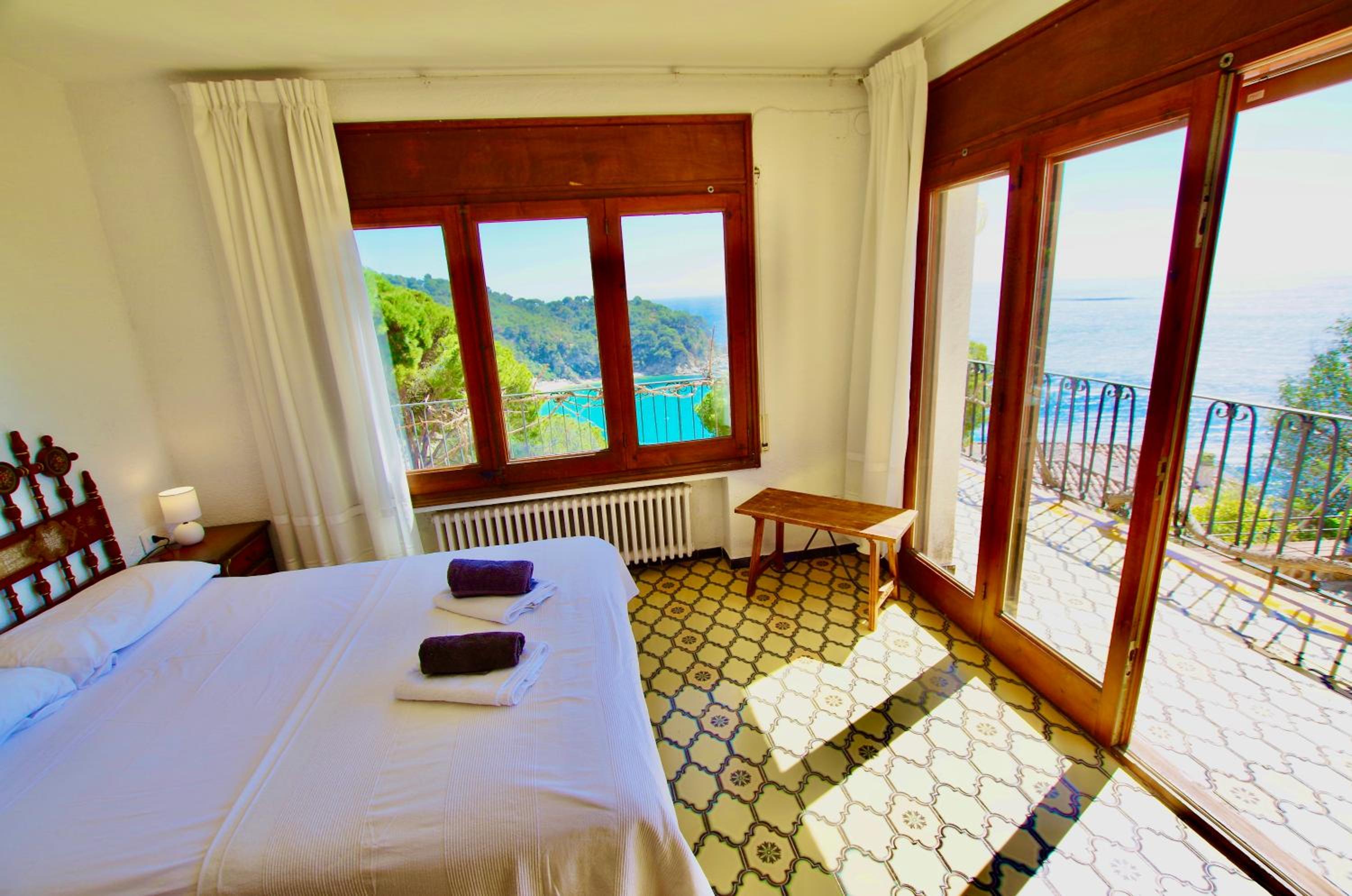 V&V LLORET- VILLA MEDITERRANIA, preciosa villa con panorámicas vistas mar en zona muy tranquila y residencial view 4