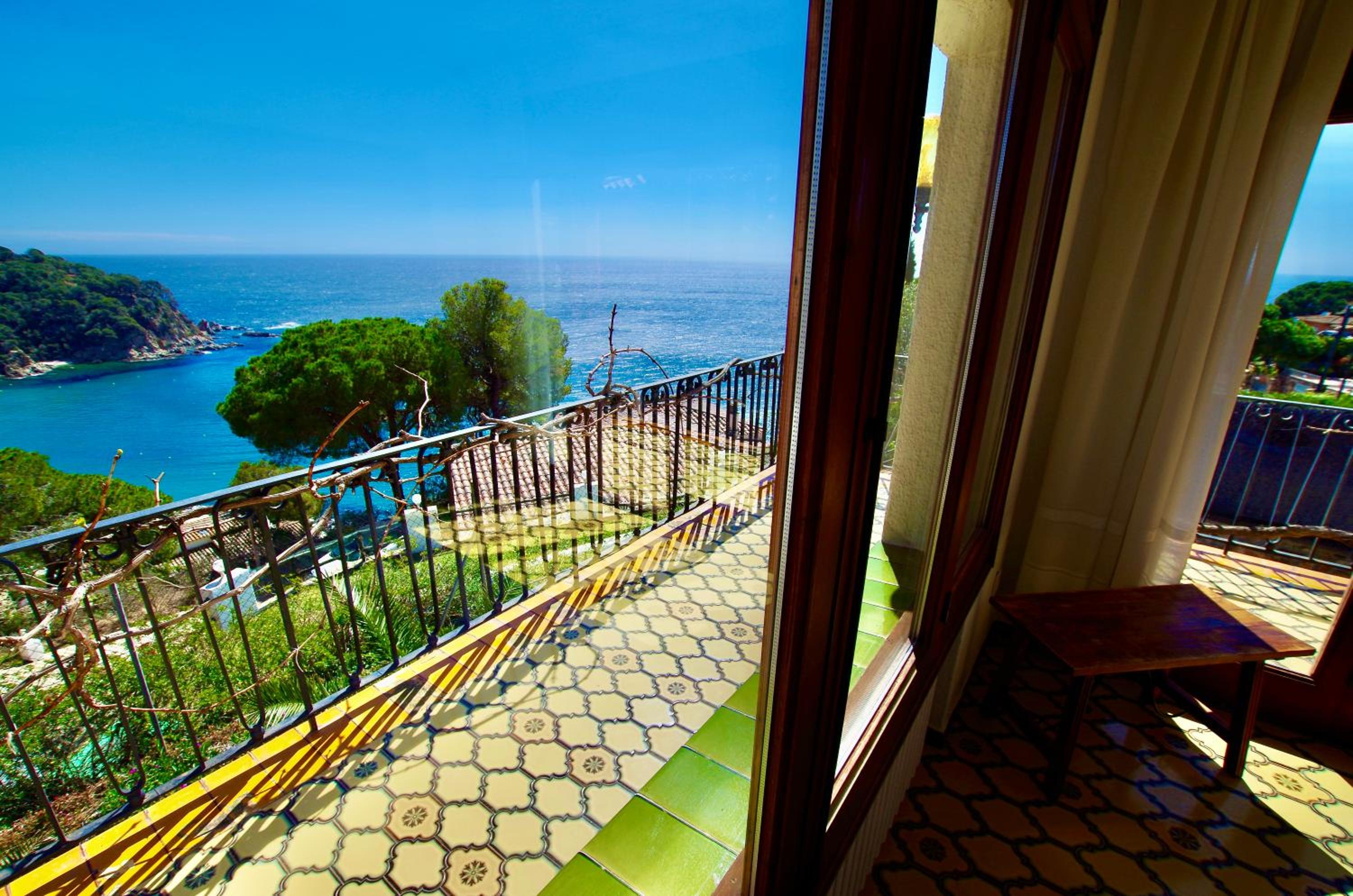 V&V LLORET- VILLA MEDITERRANIA, preciosa villa con panorámicas vistas mar en zona muy tranquila y residencial view 5